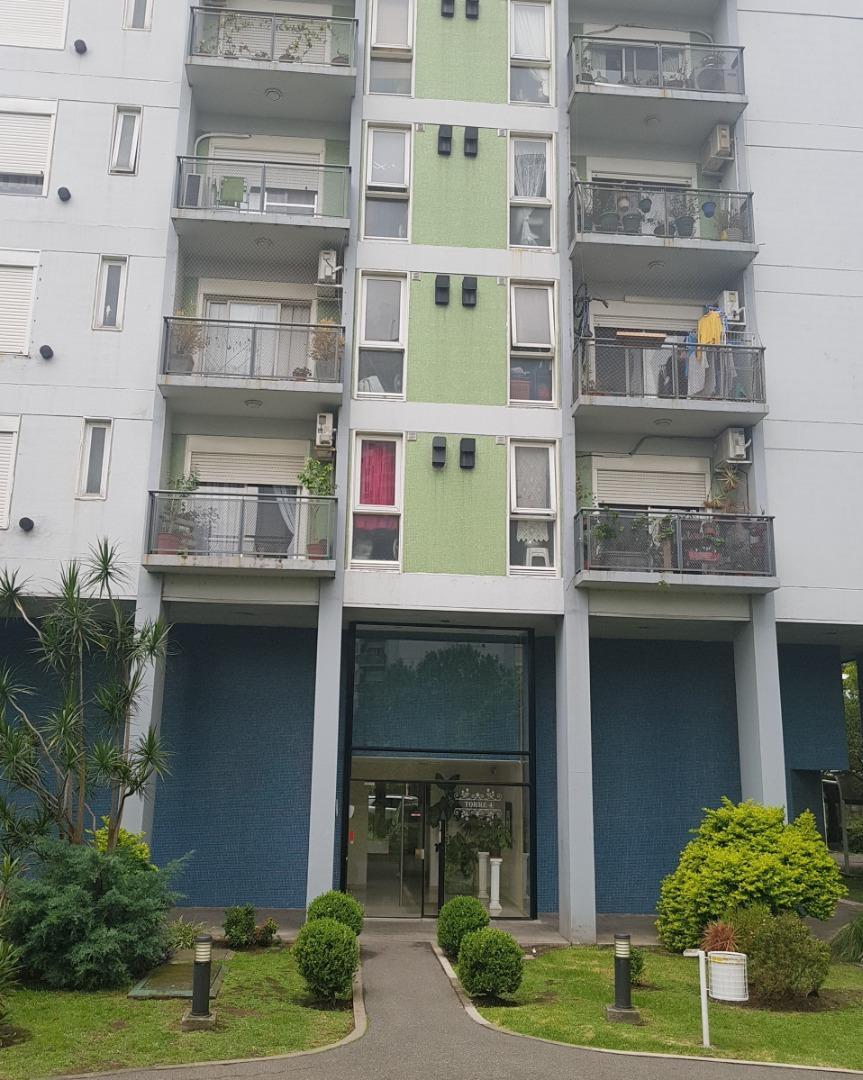 Departamento Wilde complejo cerrado Los Eucaliptos