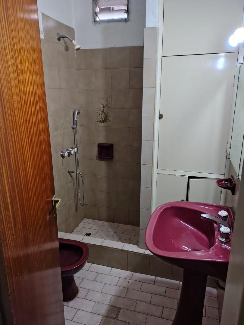 Buen PH Planta Baja Fondo con patio y jardin