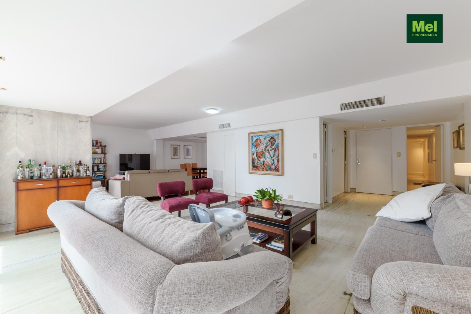 Departamento en Venta de 4 dormitorios