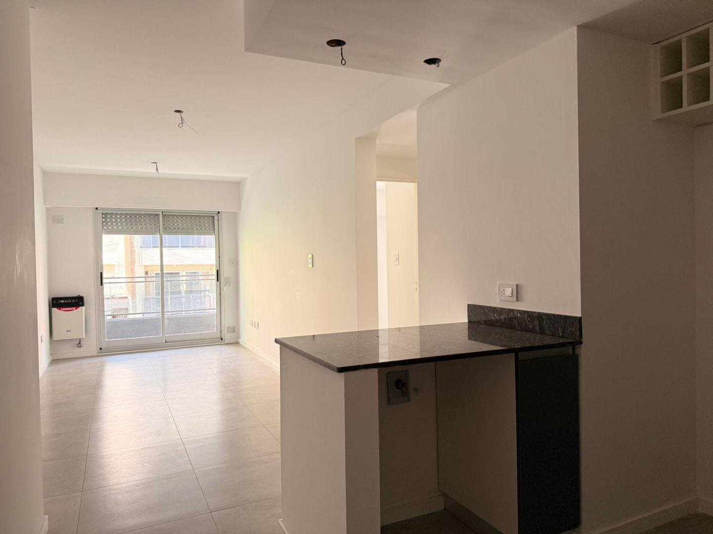 Departamento en Alquiler en Centro, $ 700.000