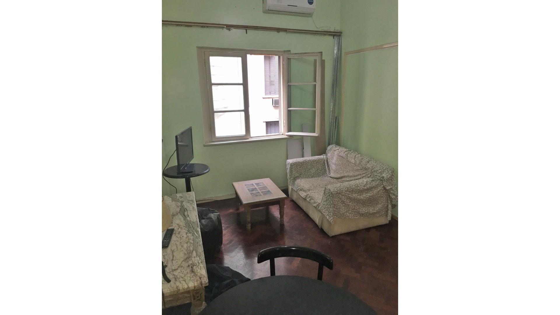 Marcelo T. De Alvear  400