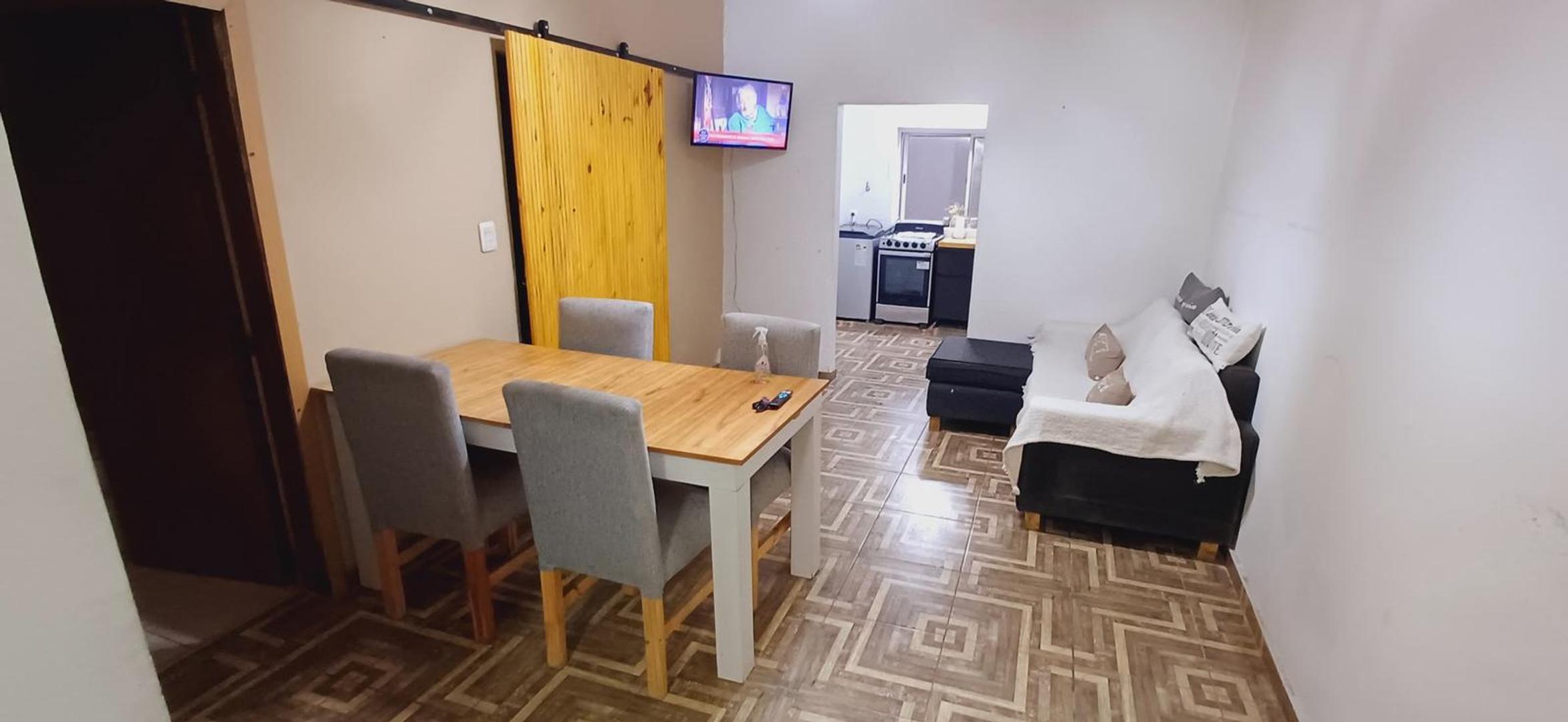 Casa ph 3 ambientes con patio en Venta en Morón