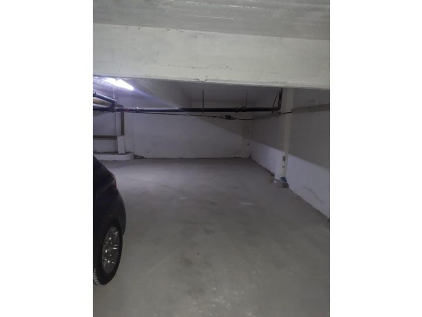 Oportunidad.Cochera en garage .Ramos mejia