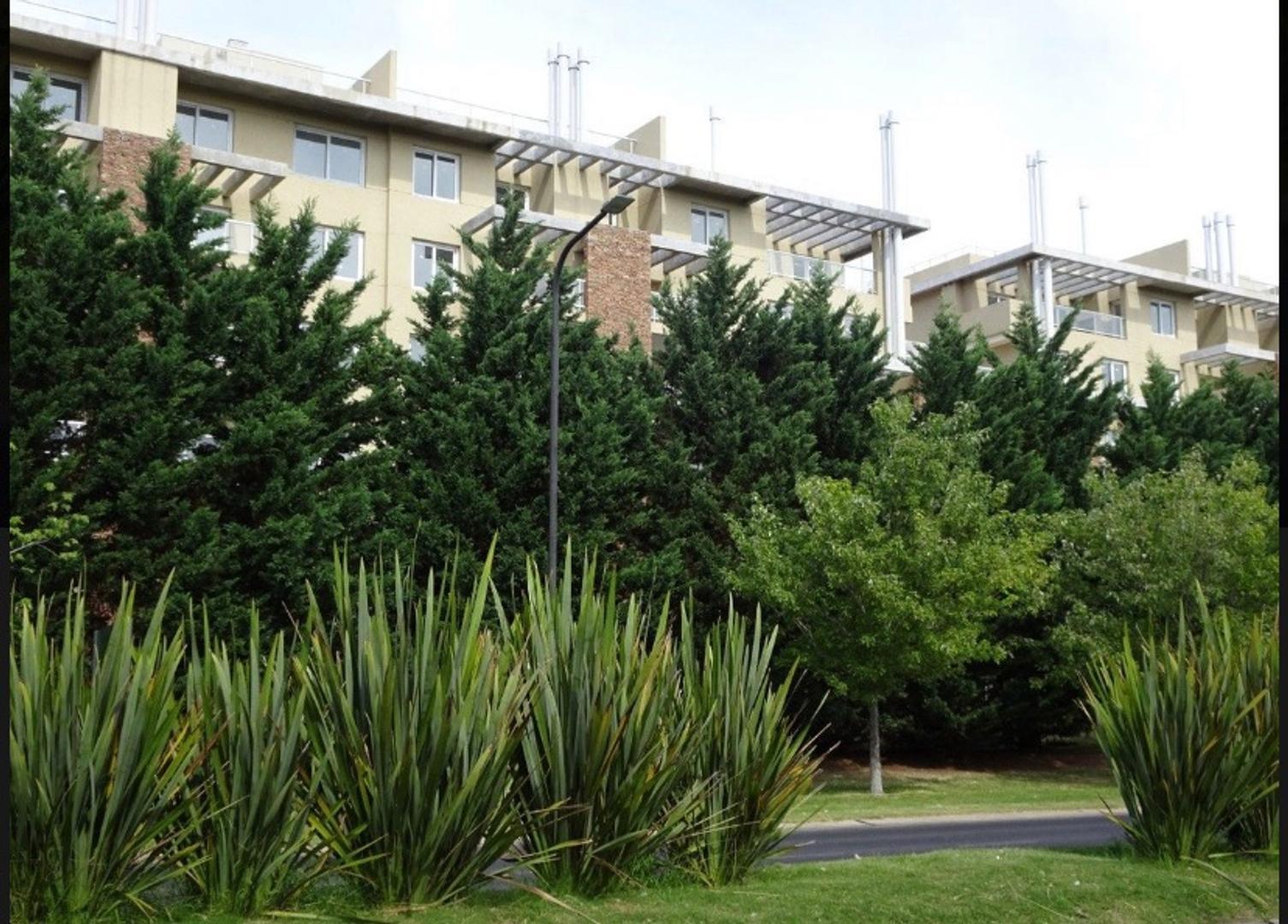 Avenida De Los Lagos 1000