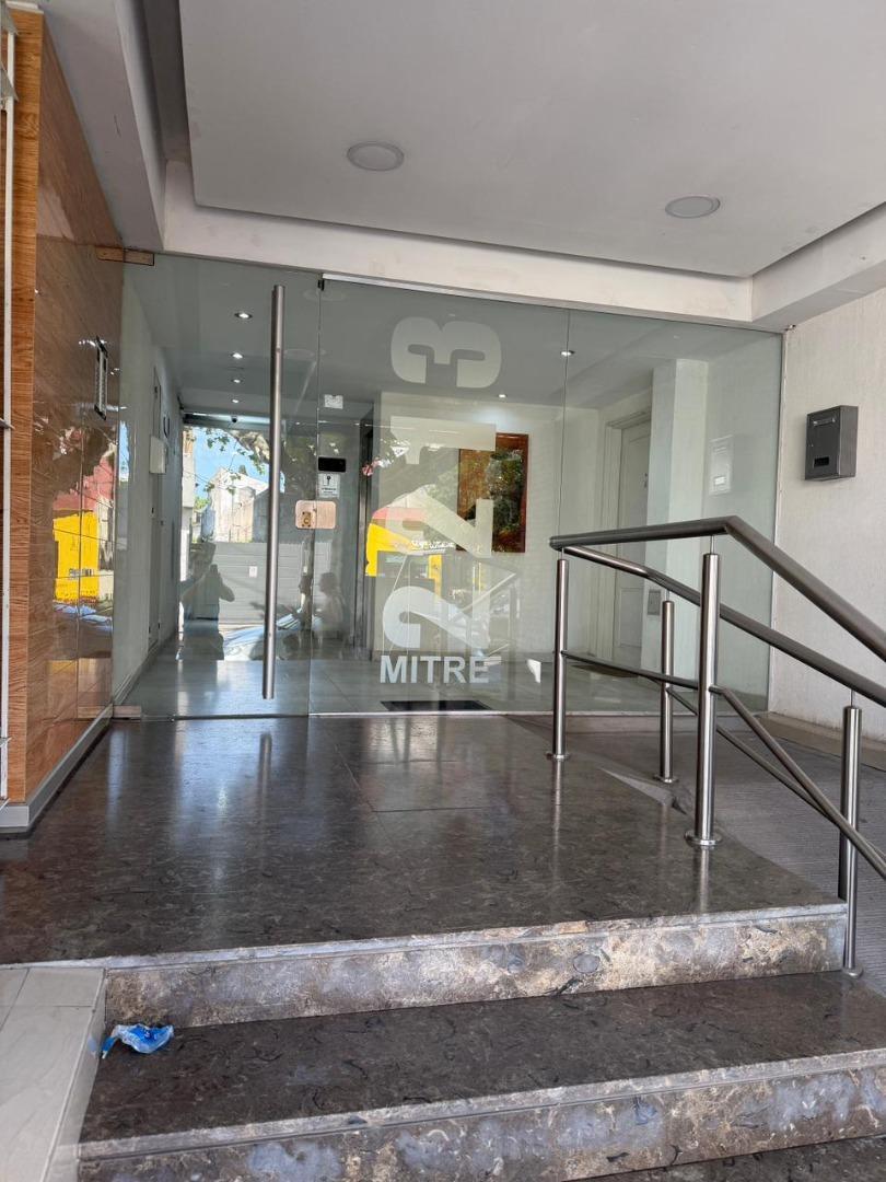 Departamento 2 ambientes en planta baja  muy buena ubicació