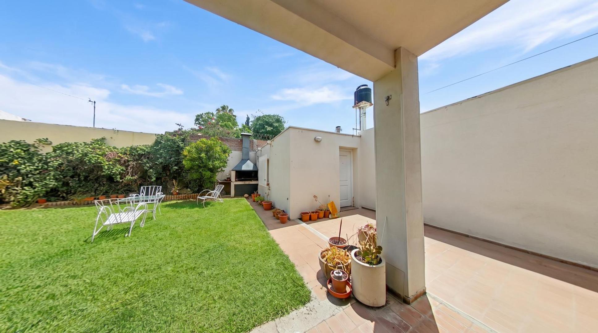 CASA EN VENTA SEXTA SECCION MENDOZA 3 DORMITORIOS CON TOUR VIRTUAL