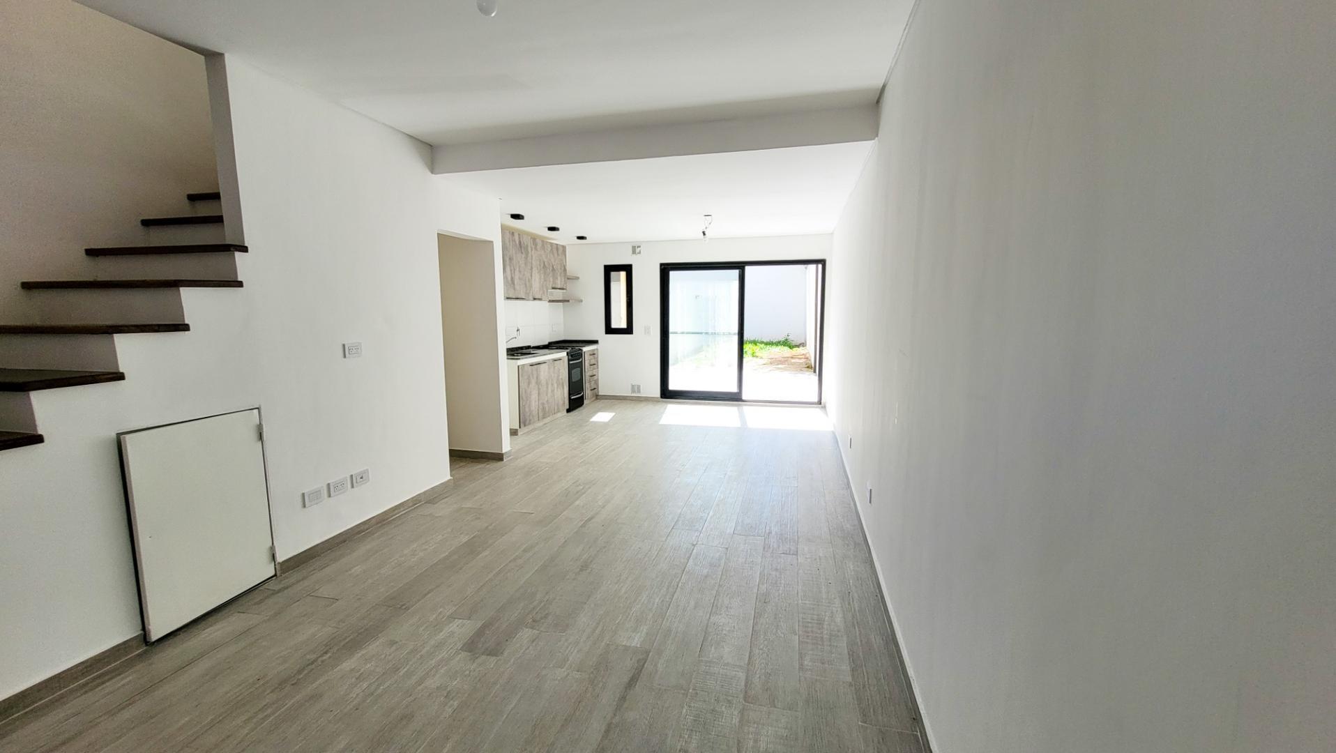 Depto Tipo Casa en Venta en Wilde, USD 170.000