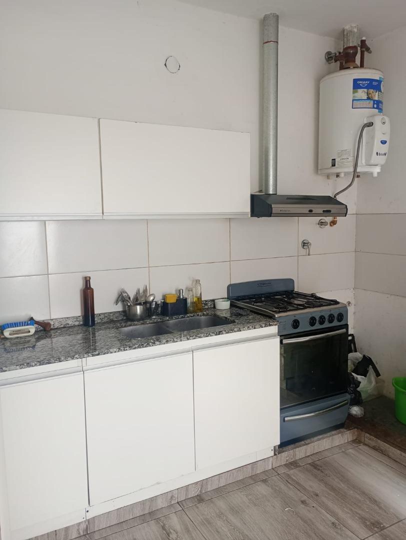 Casa 3 ambientes con 2 baños