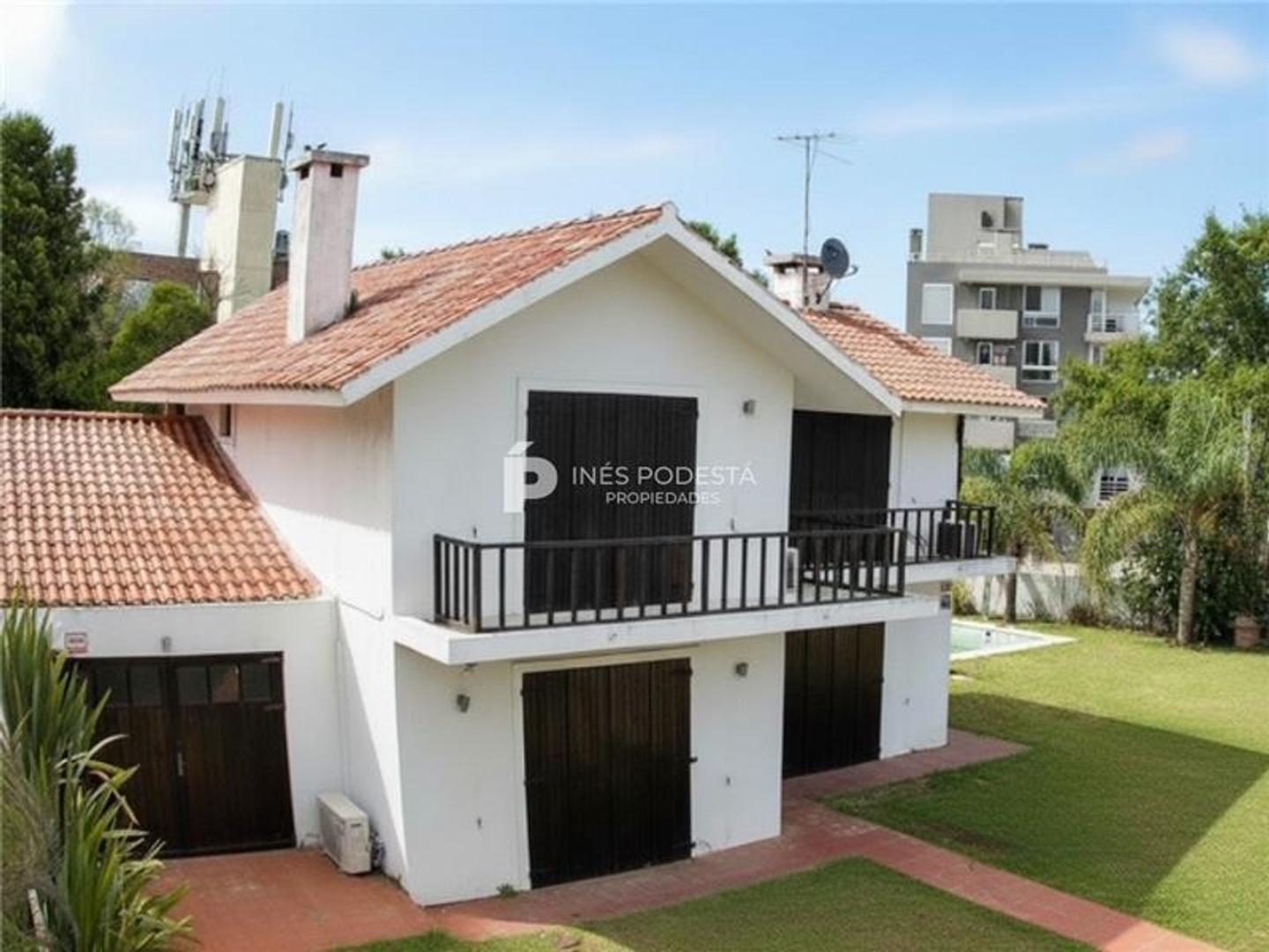 Casa en Alquiler de 3 dormitorios