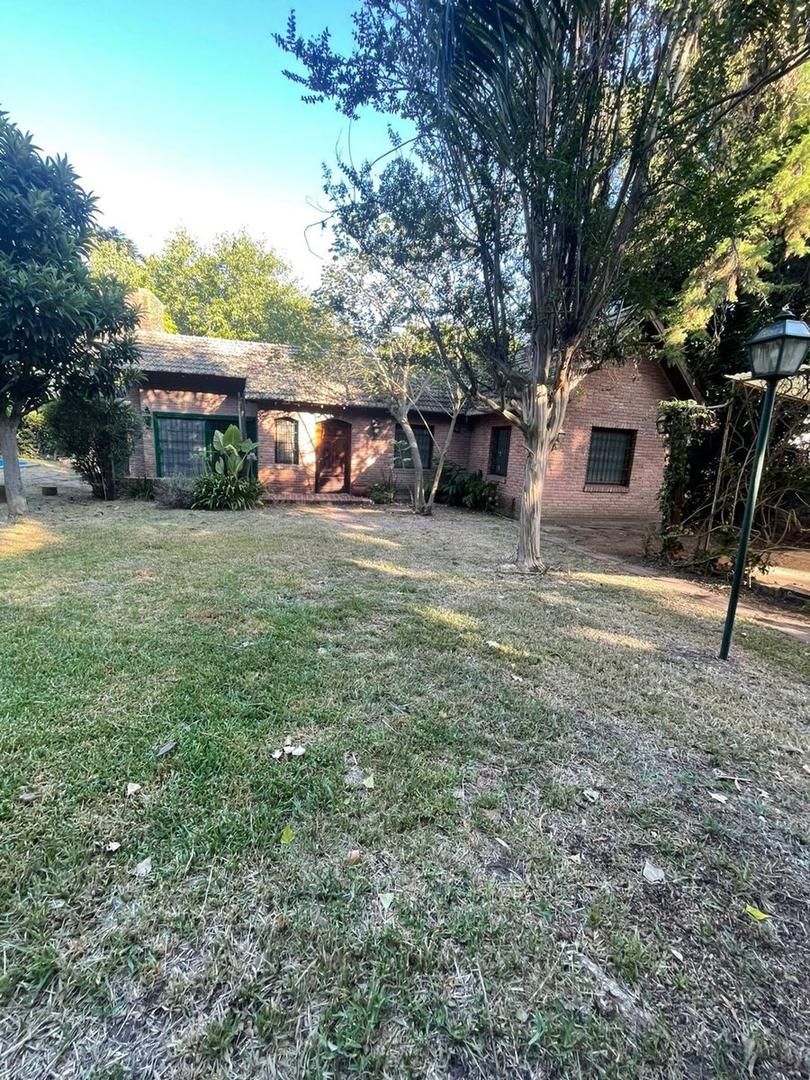 Gobernador Arena e Ibera 900