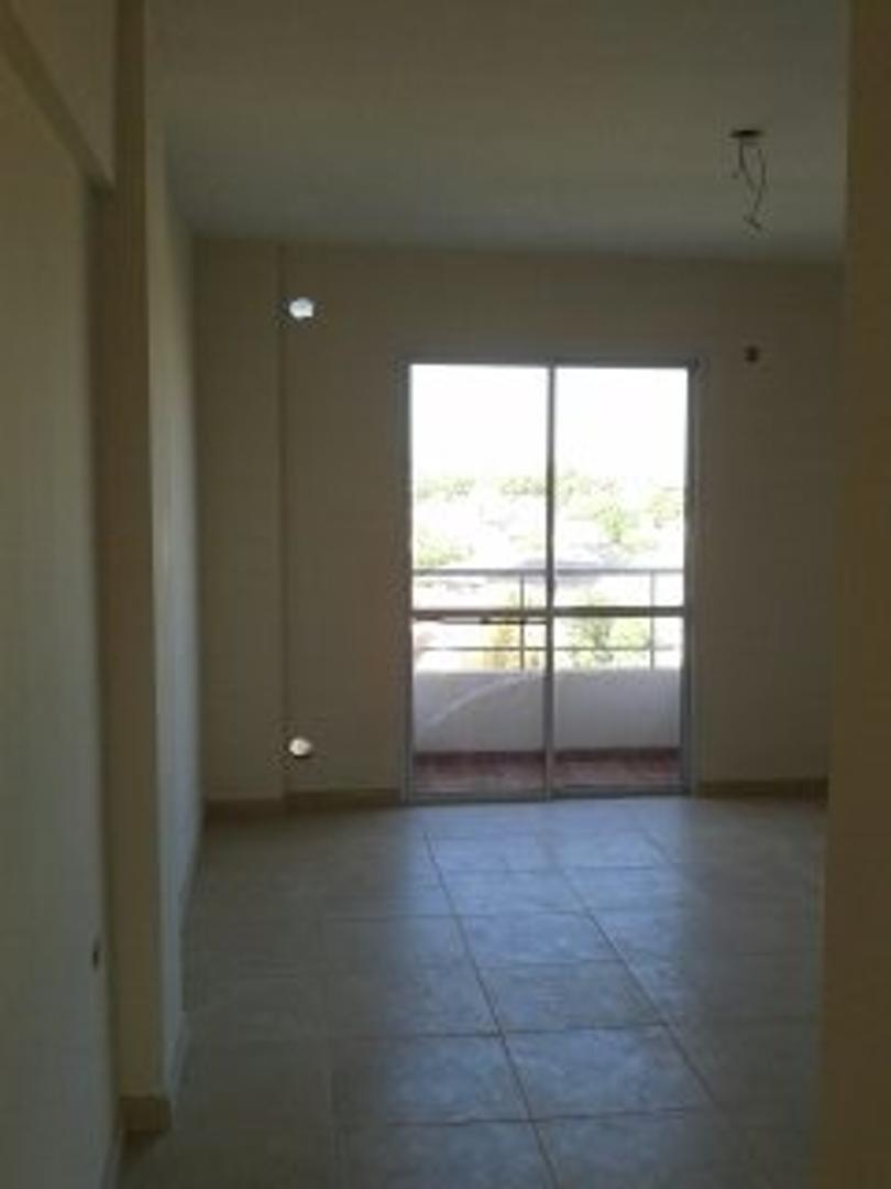 Av. Pres. Perón 1400