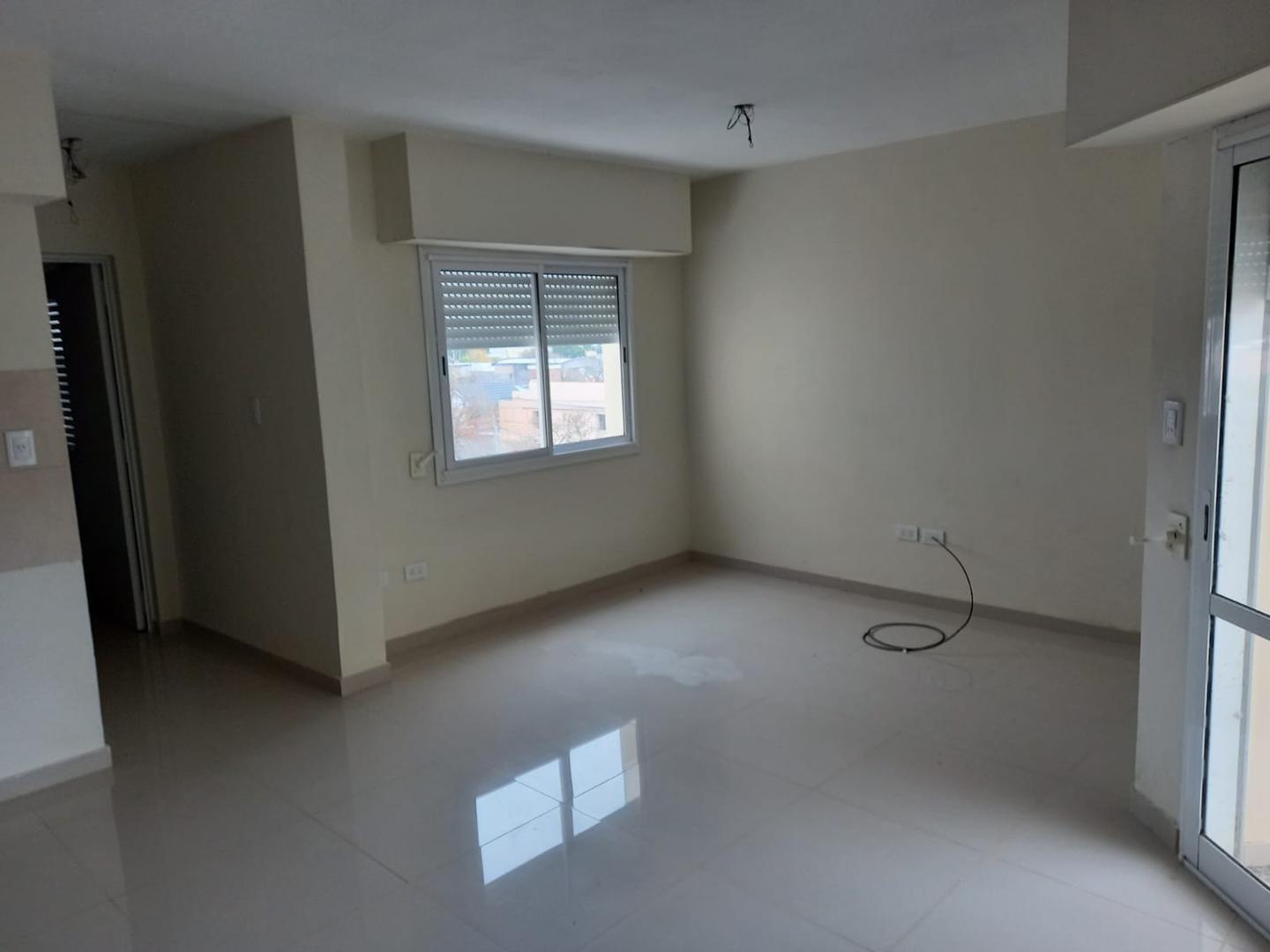 A Del Valle 234 , Piso 3