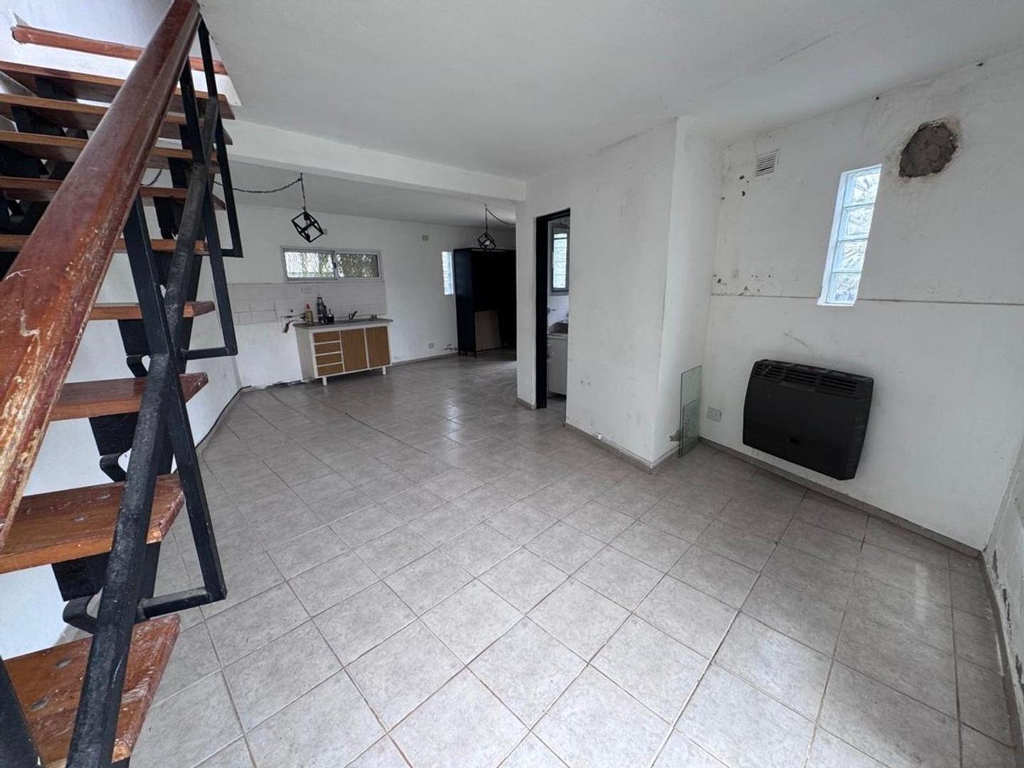 VENTA CASA 3 AMBIENTES EN LOTE DE 380 m2