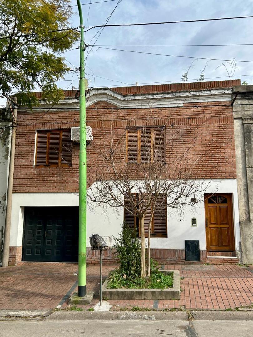 Casa en Venta en Campana, USD 180.000