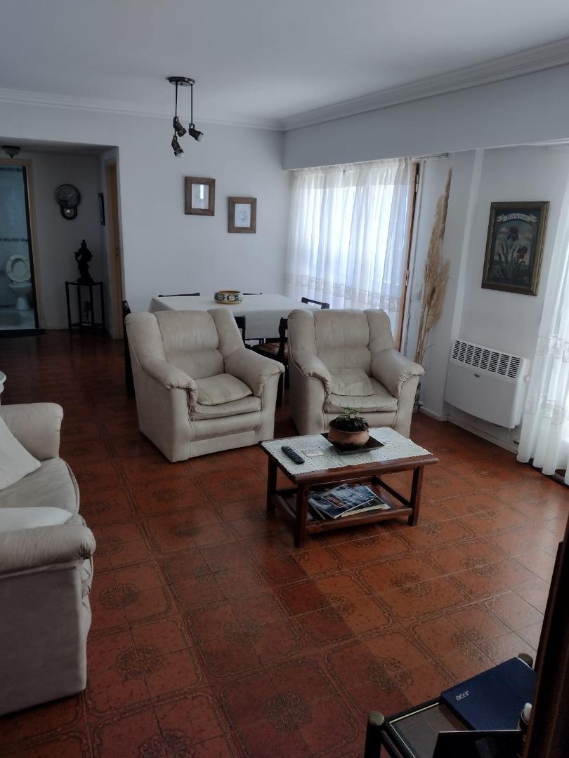 DTO. 4 AMB. 90 M2. C/FTE BALCON Y COCHERA - MOGOTES