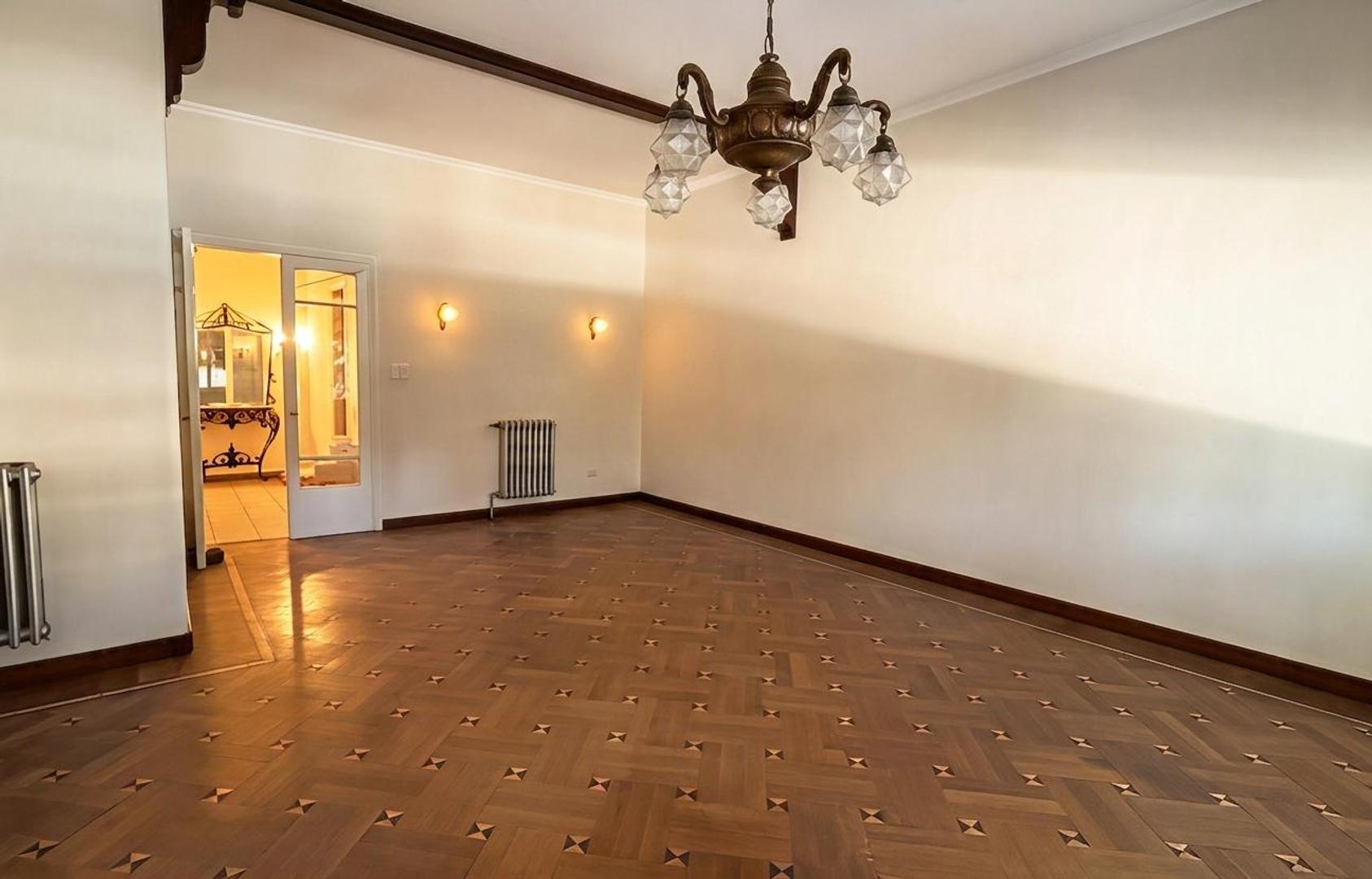 Casa de 3 Dormitorios con Patio y Terraza Exclusiva – Arroyito, Rosario