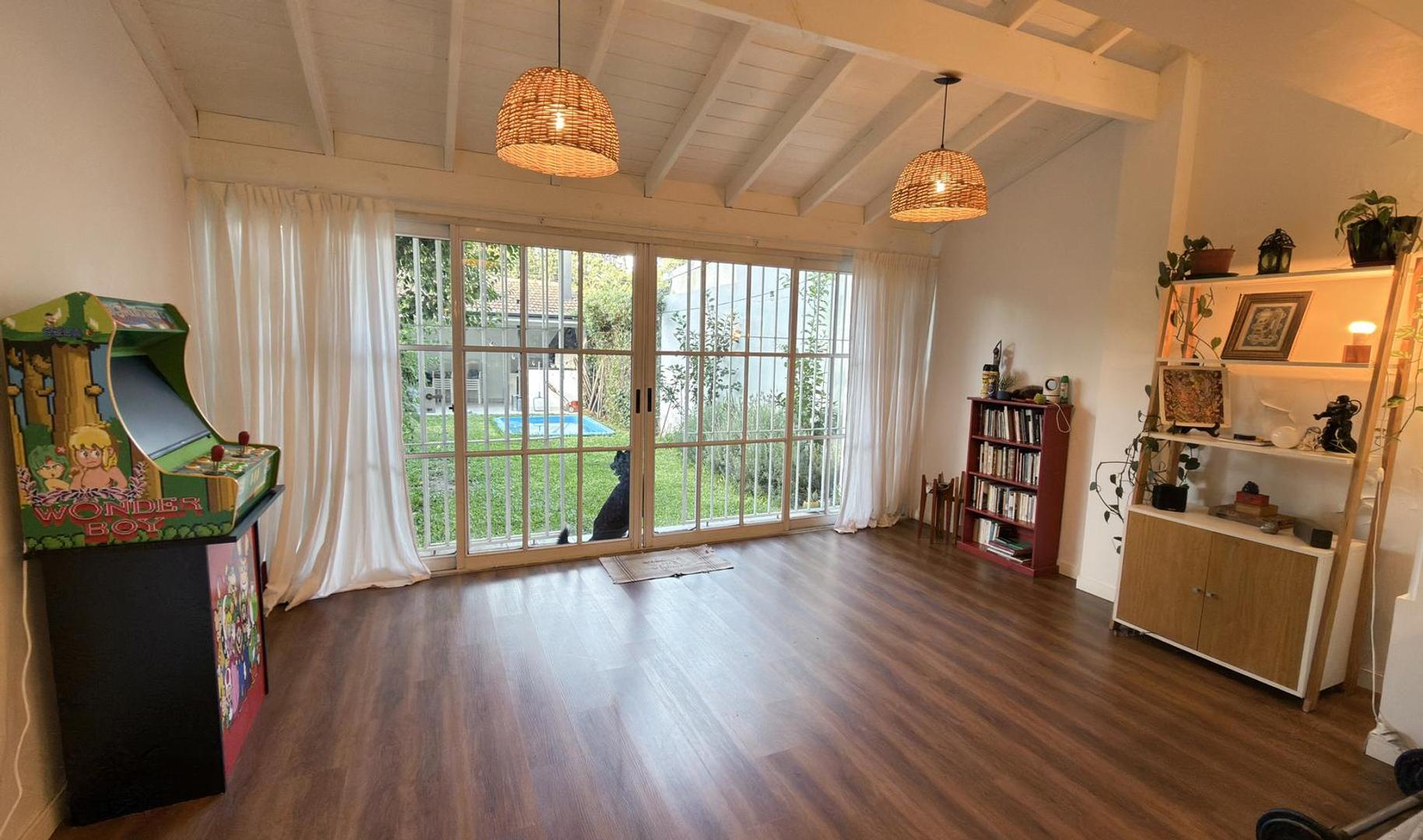 Casa 4 ambientes con 4 baños