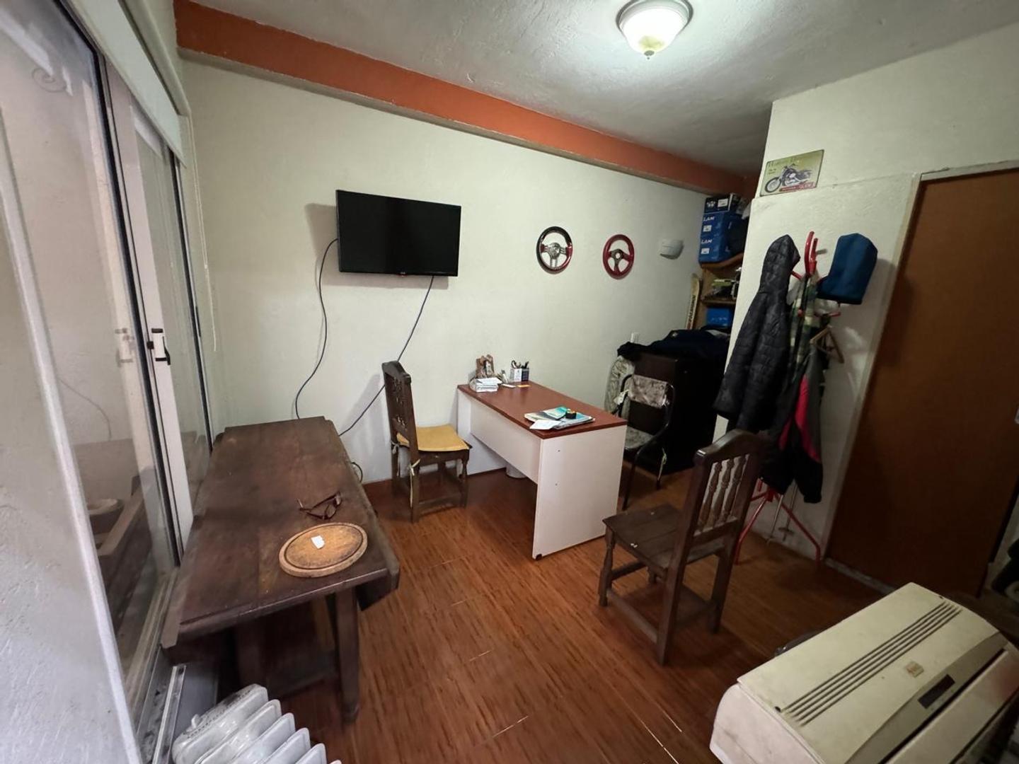 Casa 2 ambientes con 2 baños