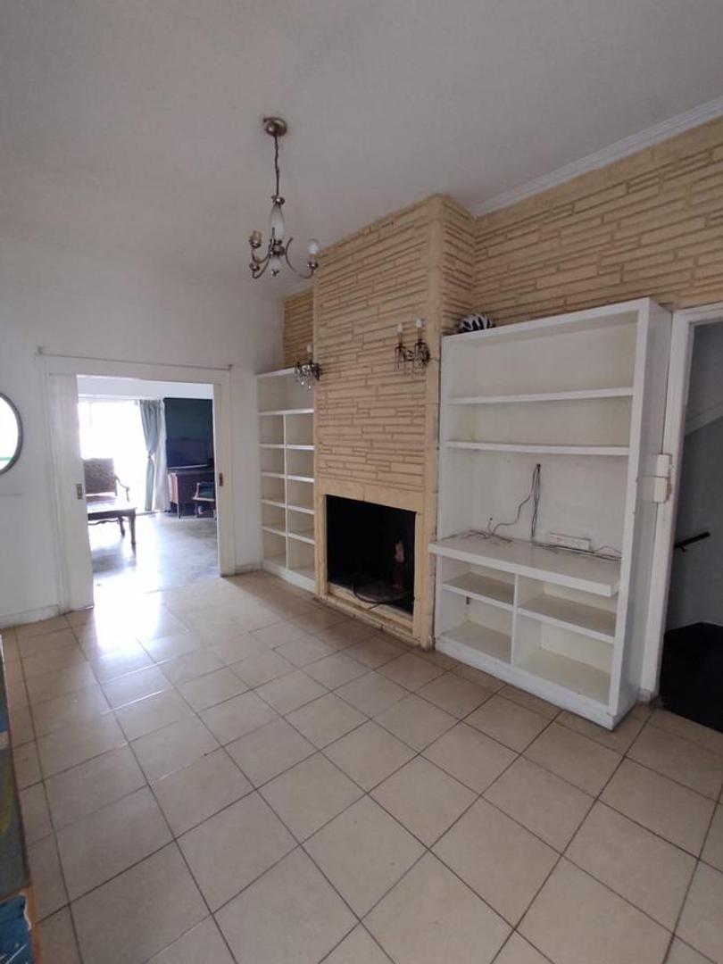 Depto Tipo Casa en Venta 50 años