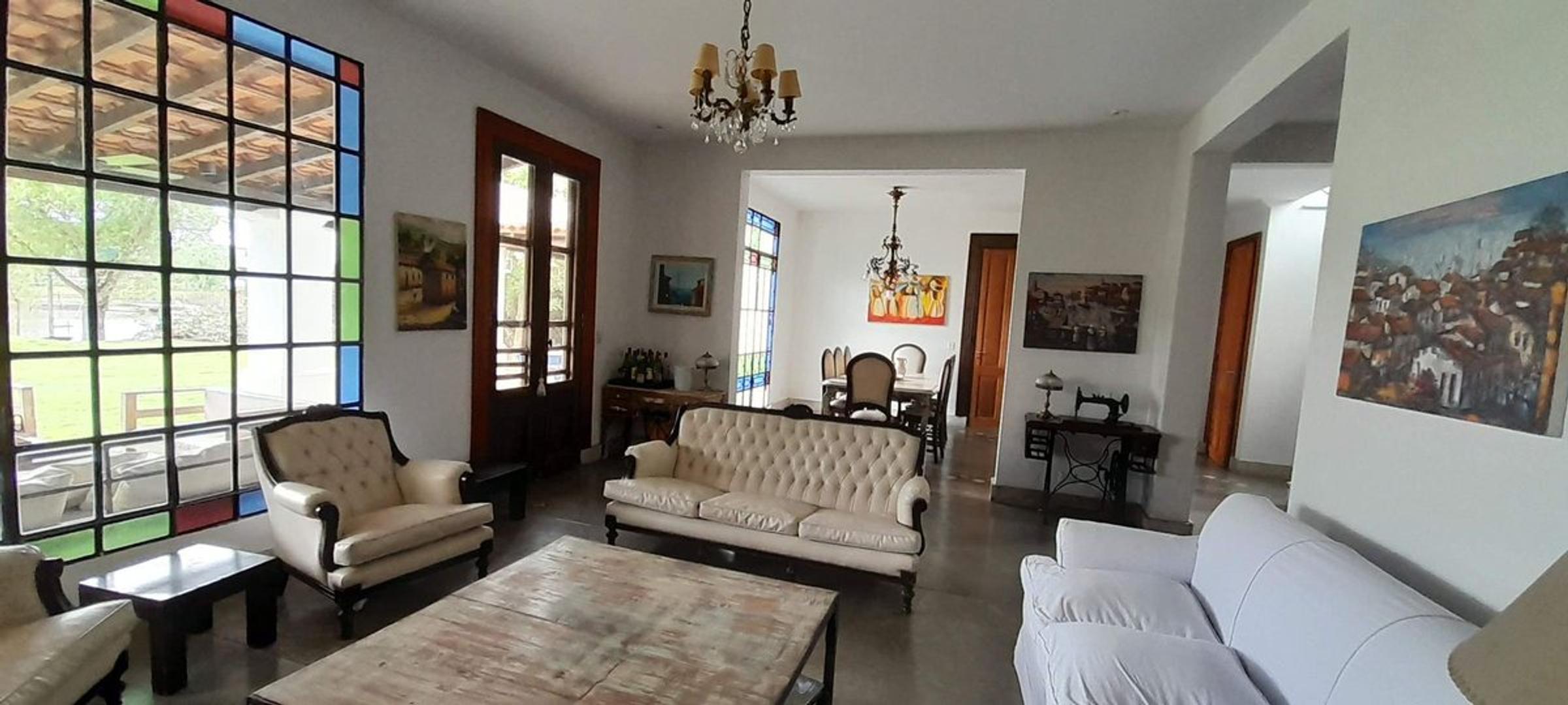 Casa en Alquiler de 3 dormitorios