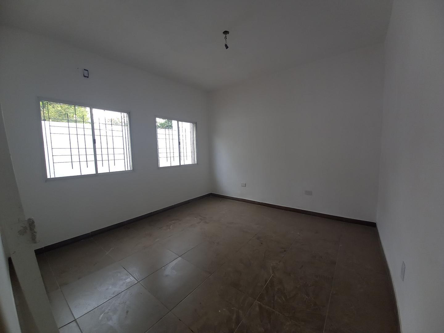 Depto Tipo Casa 2 ambientes con 1 baño