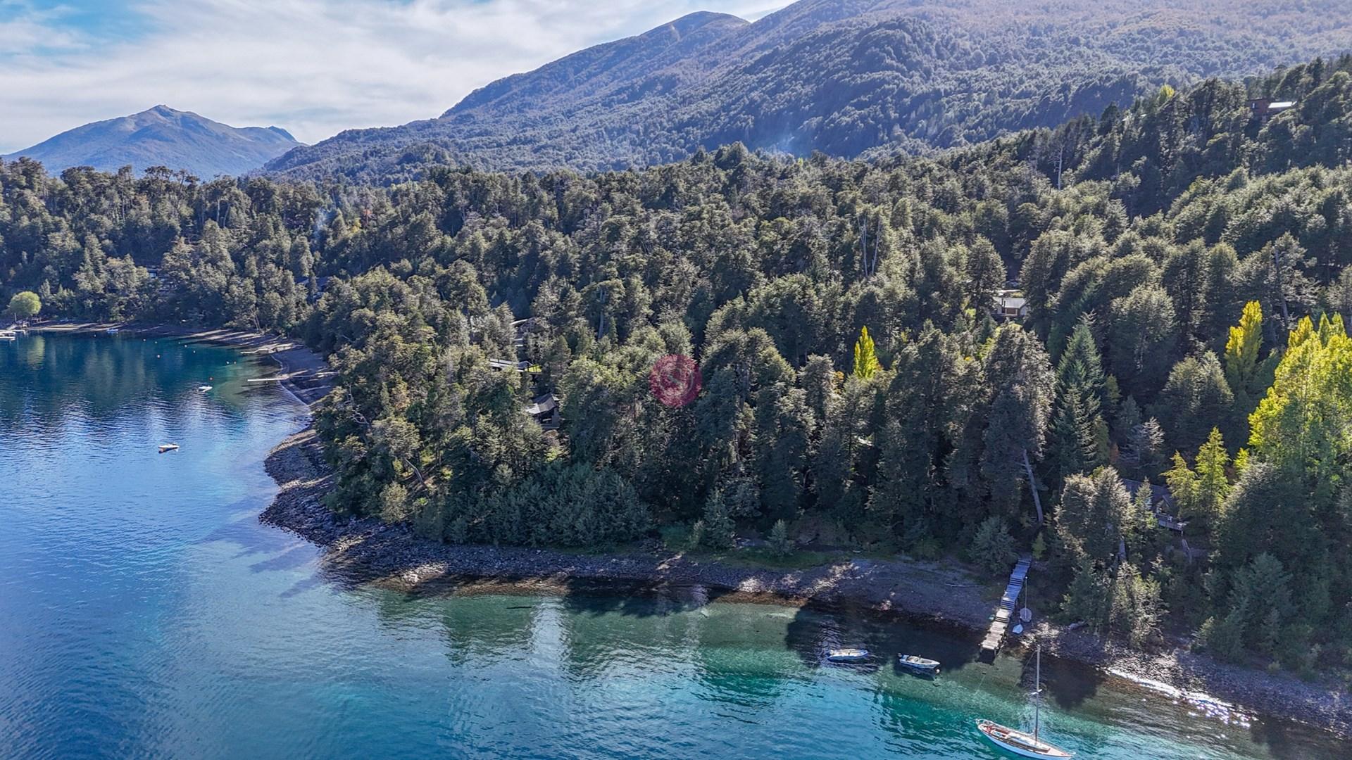 Casa 5 ambientes con 6 baños