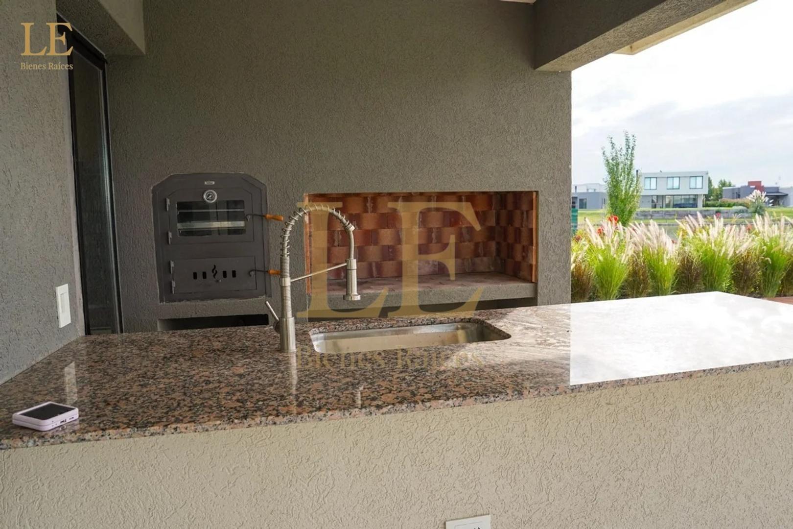 Casa en Venta 1 año