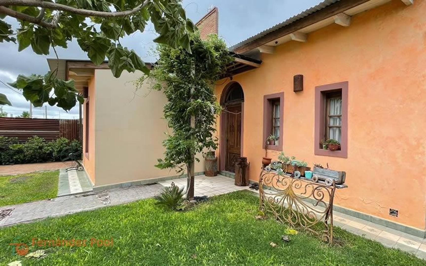 Casa 3 ambientes con 2 baños