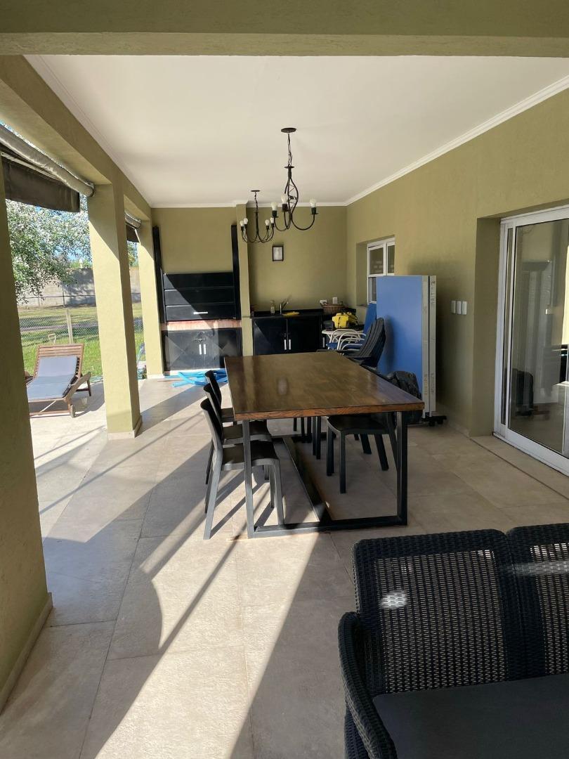 Casa 9 ambientes en Venta - Fincas de San Vicente Sporting