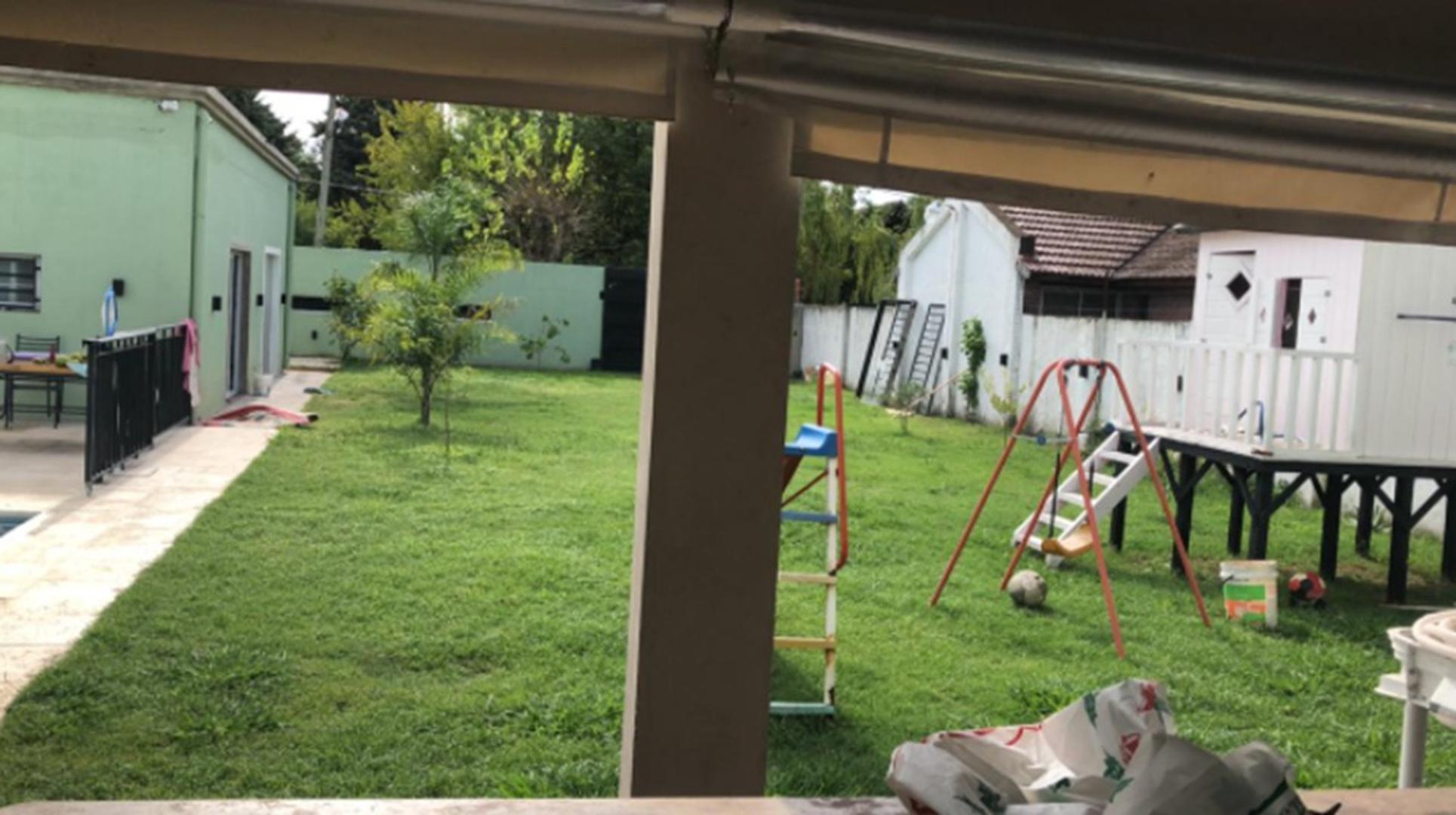 Victorino De La Plaza 1200