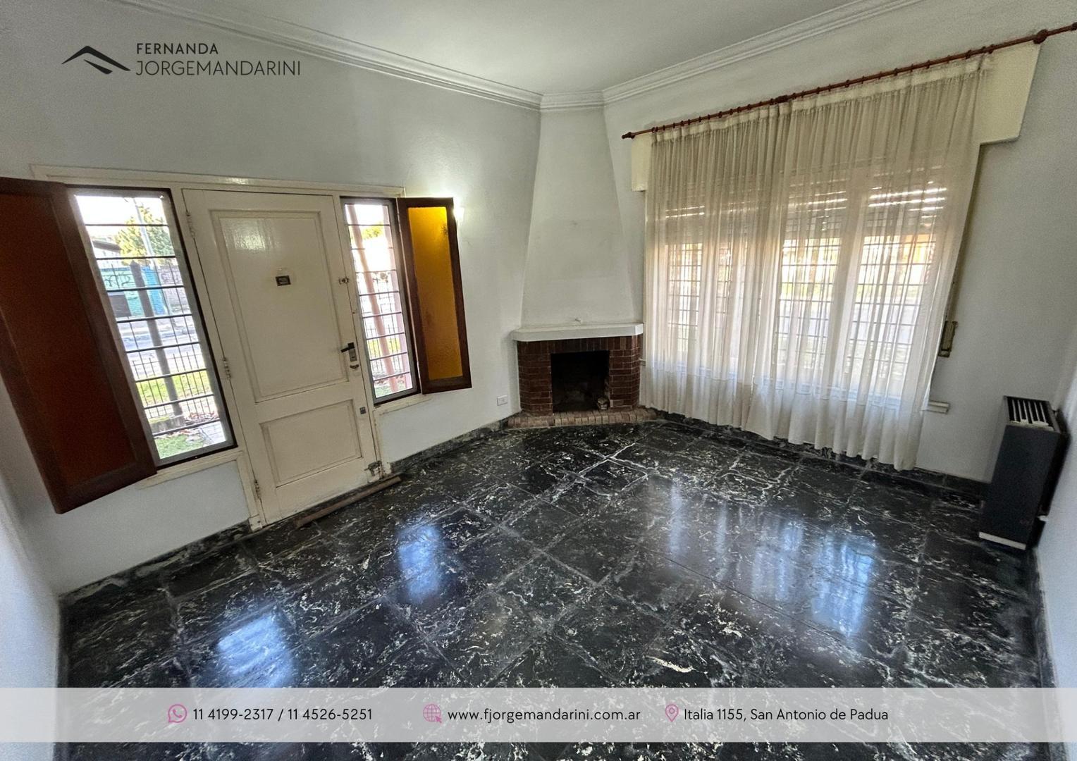 Casa en Venta con 1 cochera