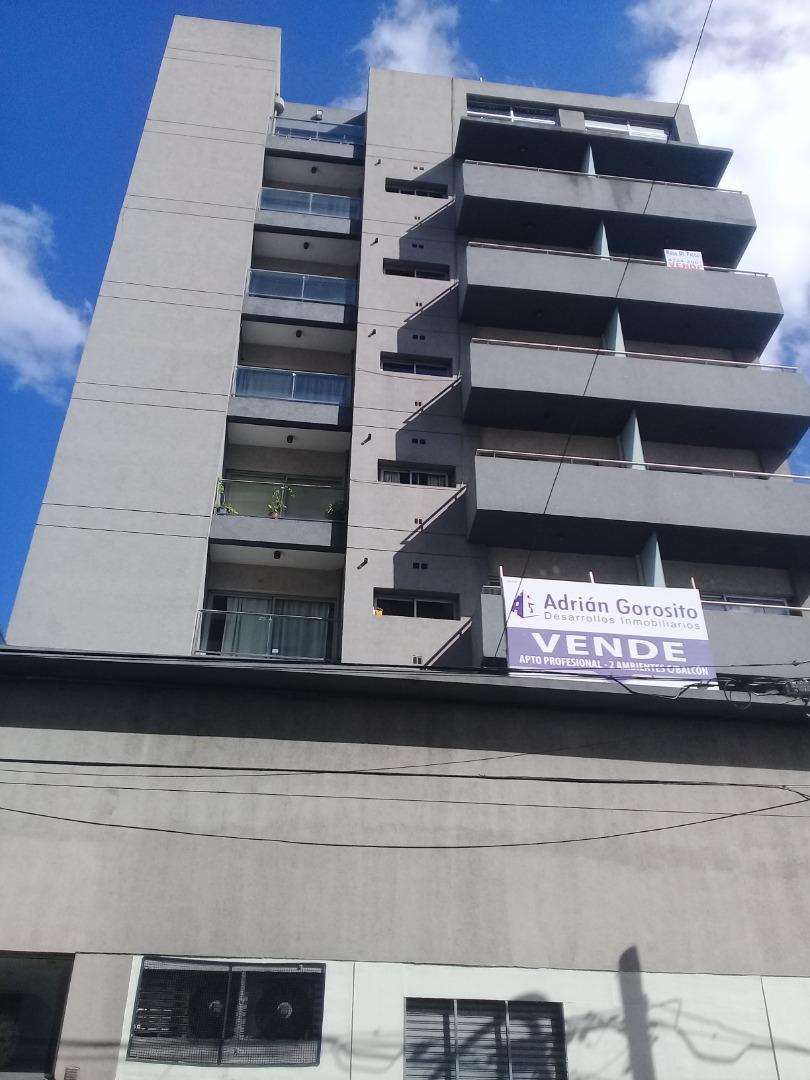 Venta Quilmes. Depto. 2 amb c/ amplio patio.