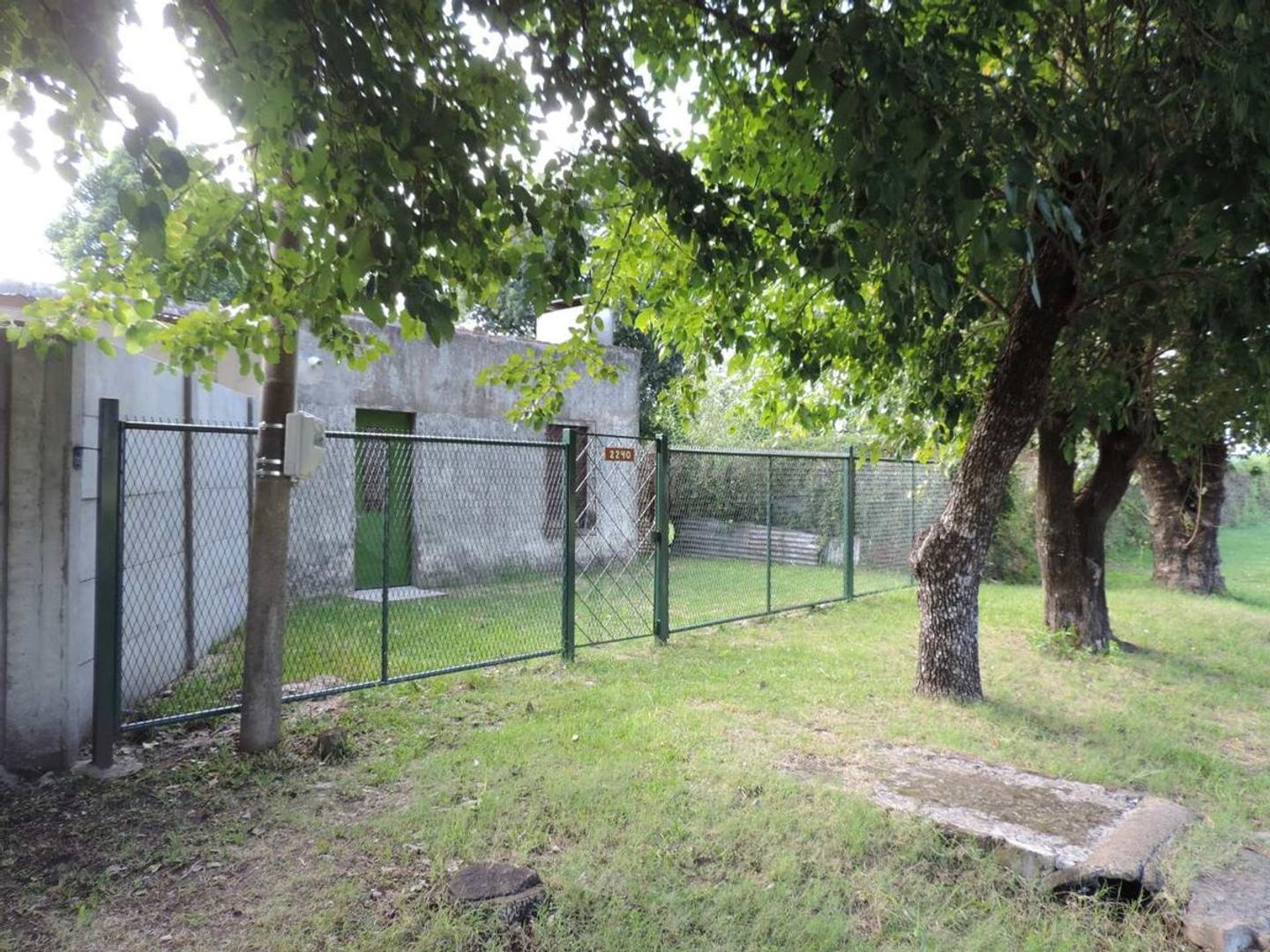 Casa pequeña  en Alquiler  con espacio verde