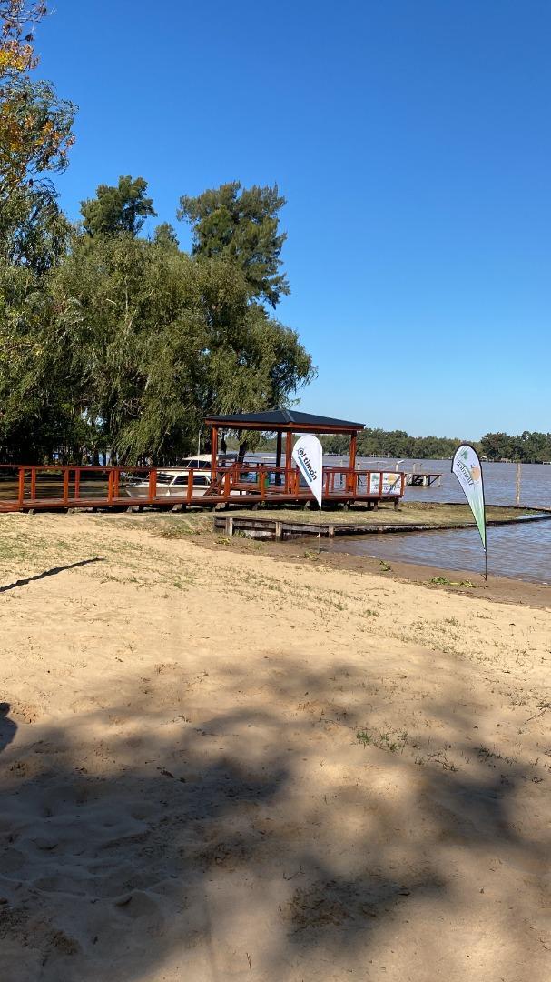 Rio Parana De Las Palmas