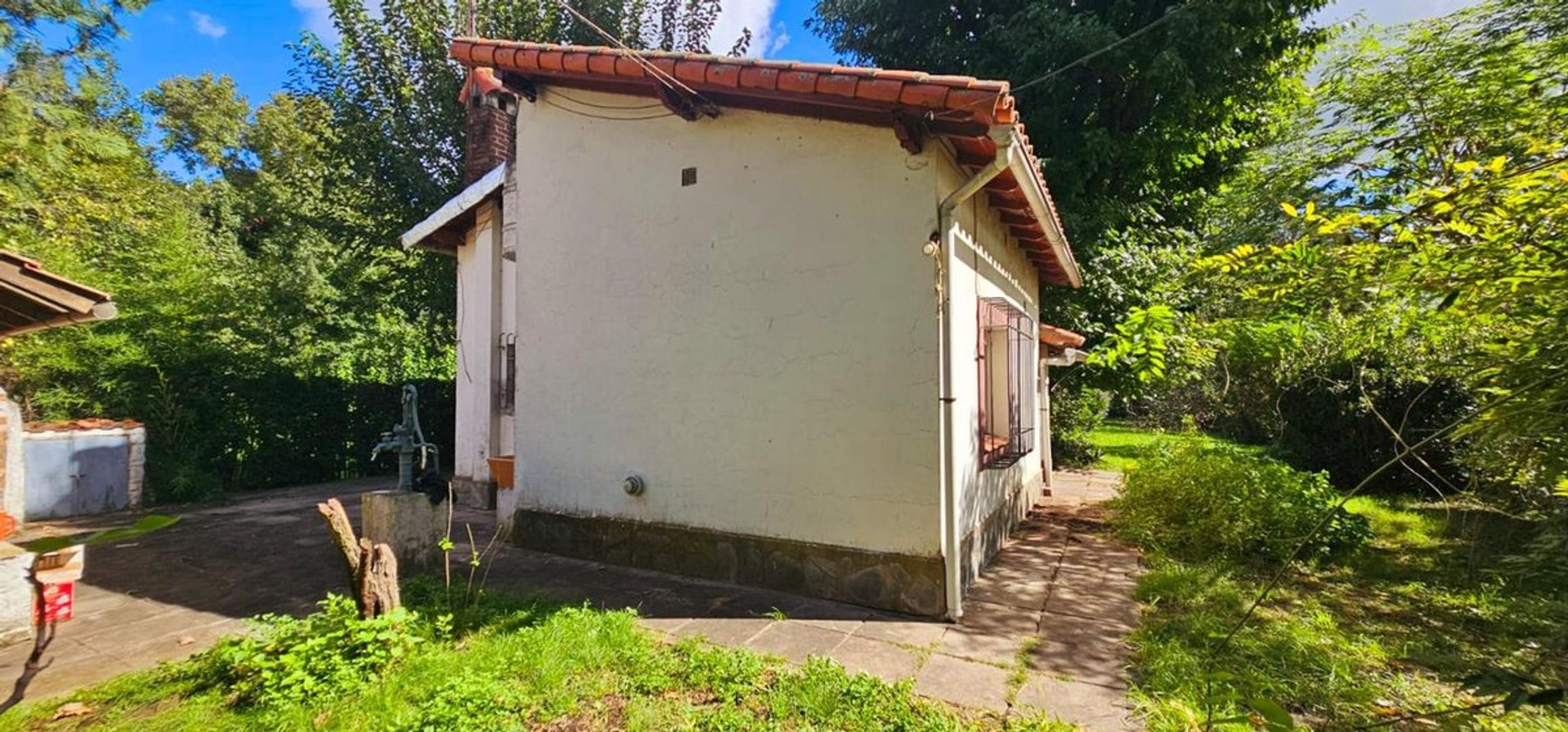 Casa 2 ambientes con 1 baño