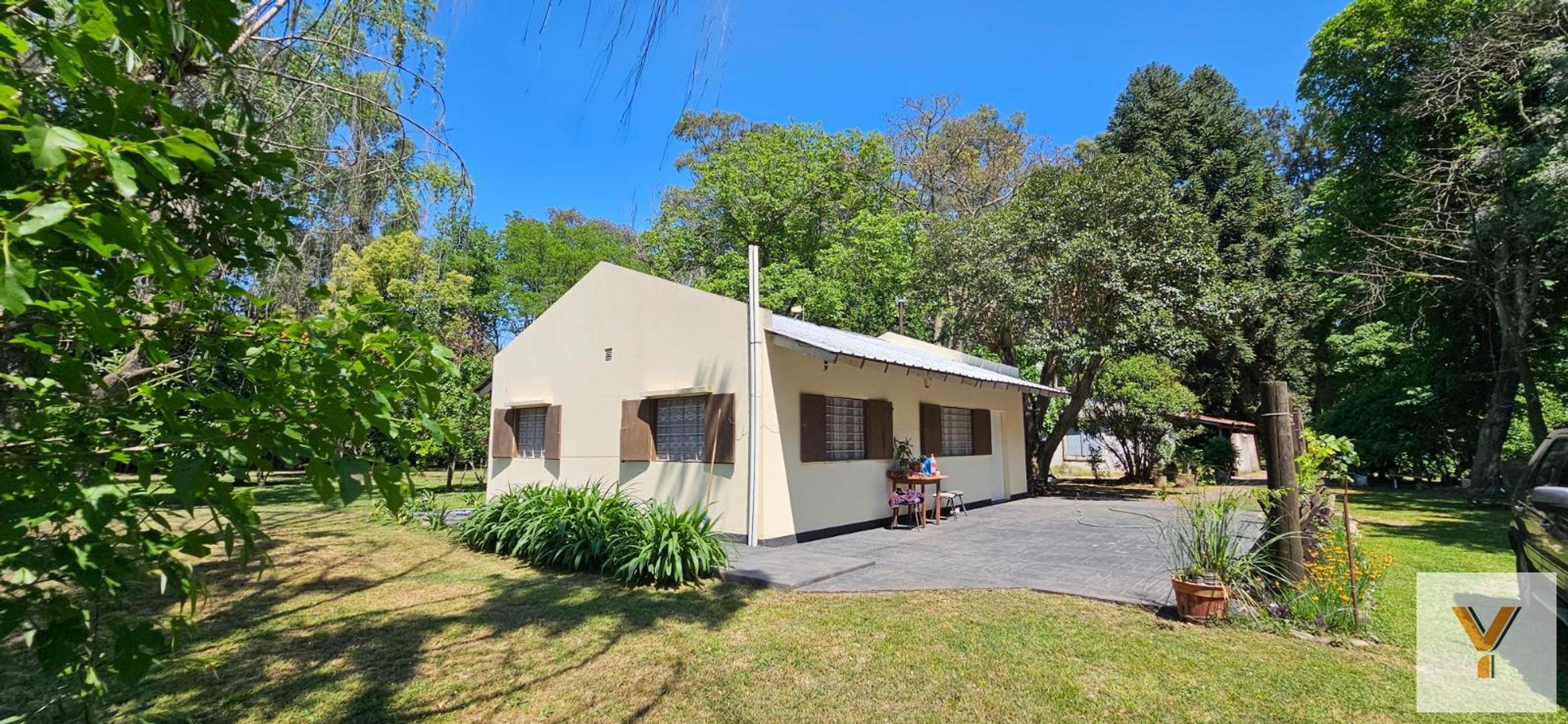 Casa quinta en venta - 2 Dormitorios 1 Baño - 10.971Mts2 - Cañuelas