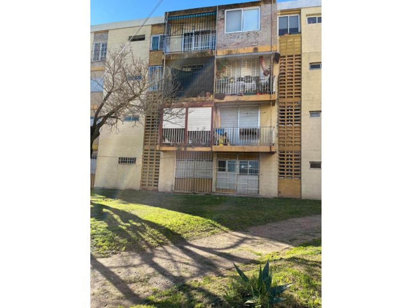 JOSE MARIA ROSA  2500 , Piso 0