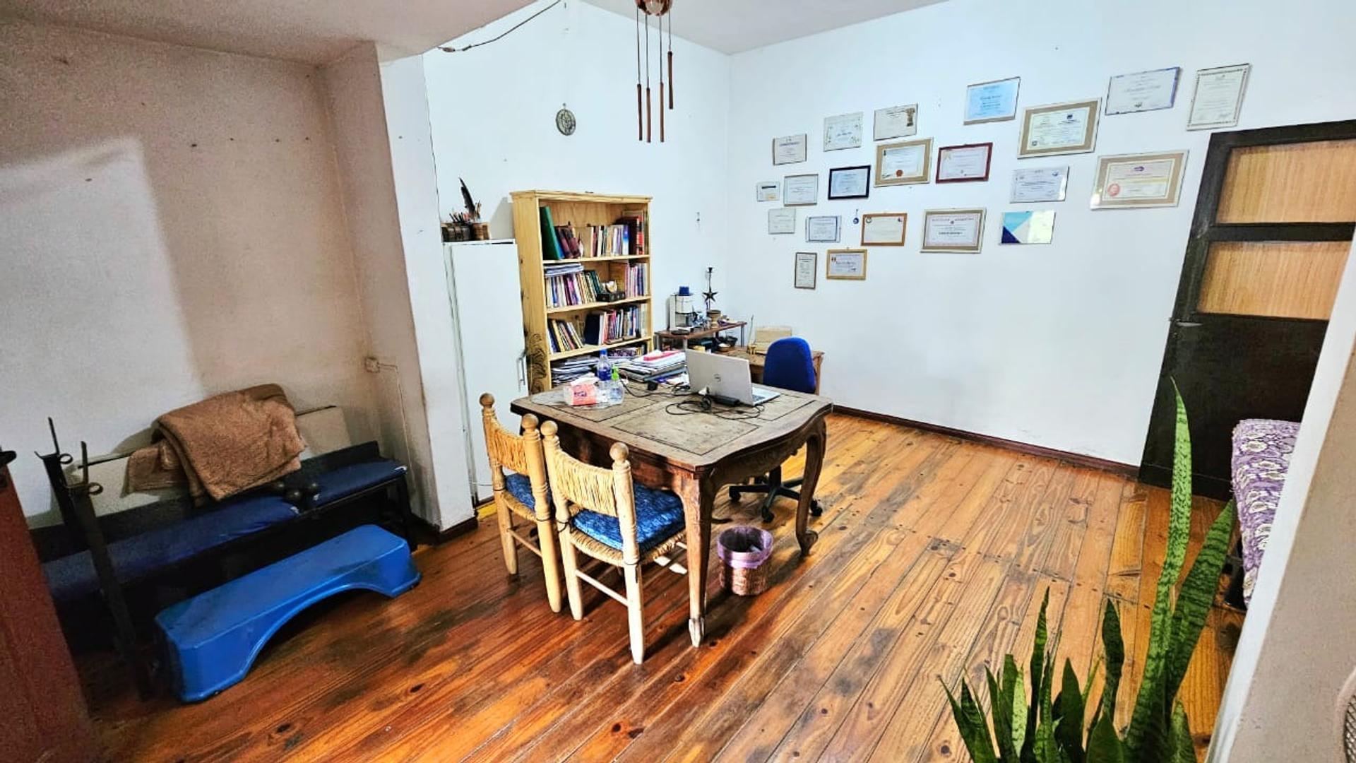 Casa 3 ambientes con 4 baños