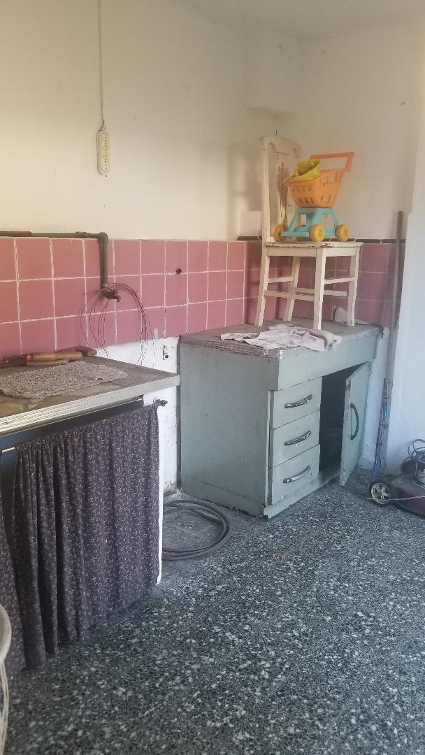 Casa 2 ambientes con 1 baño