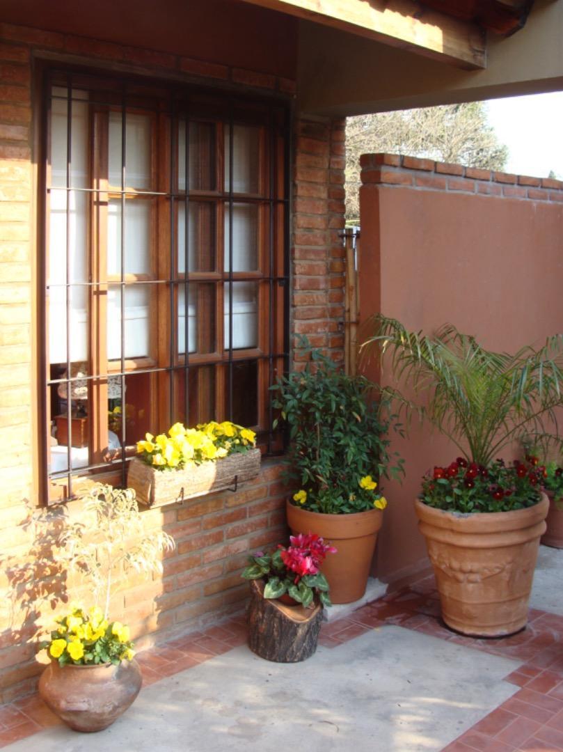 Valentin Alsina 1262