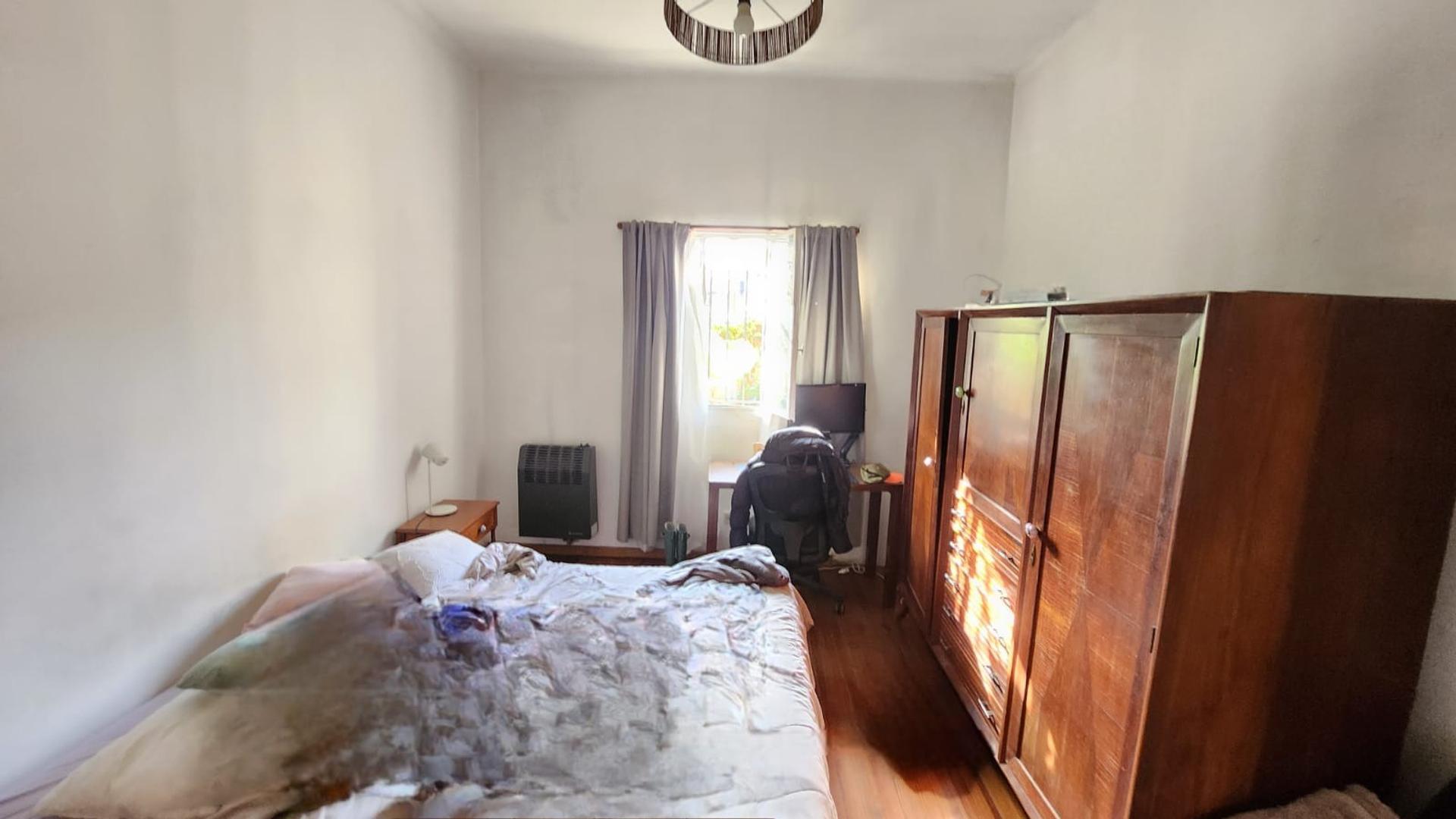 Casa 2 ambientes con 1 baño