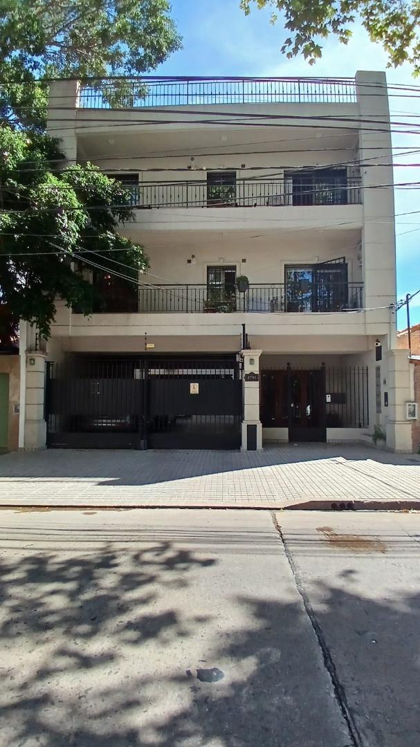 Semipiso 3 ambientes con Terraza privada, quincho y piscina