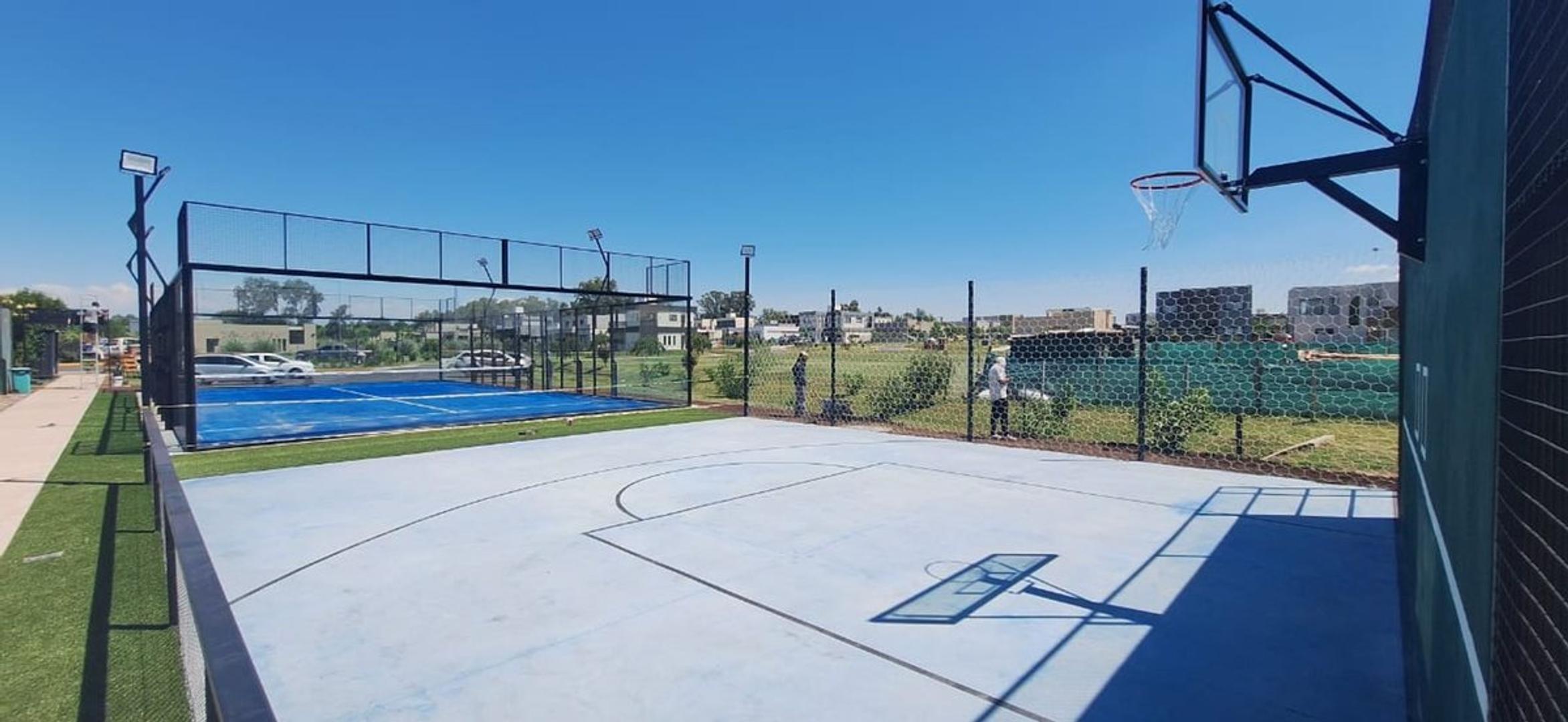 Casa en construcción de Diseño con Amenities