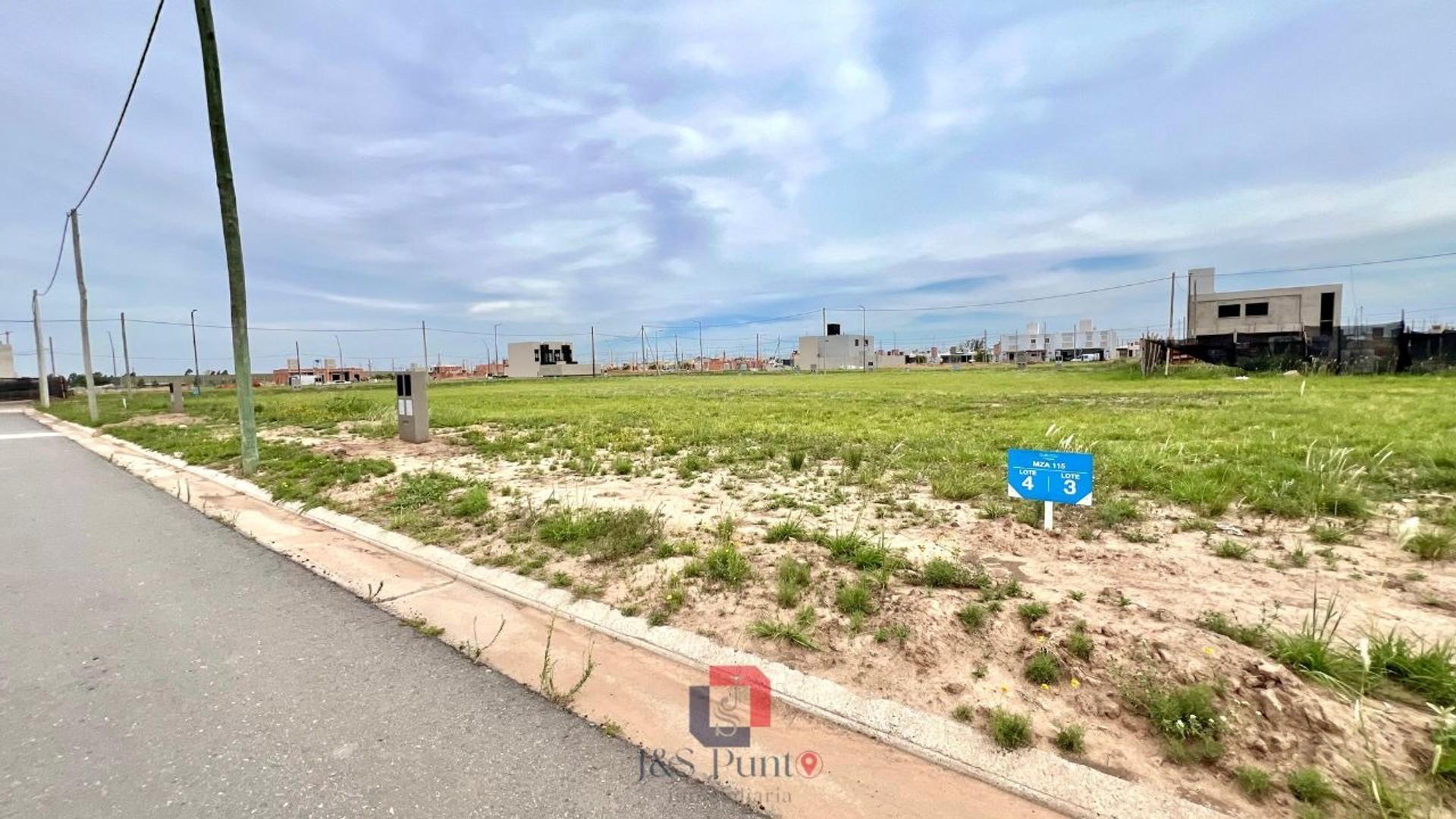 LOTE EN CUESTAS DE MANANTIALES