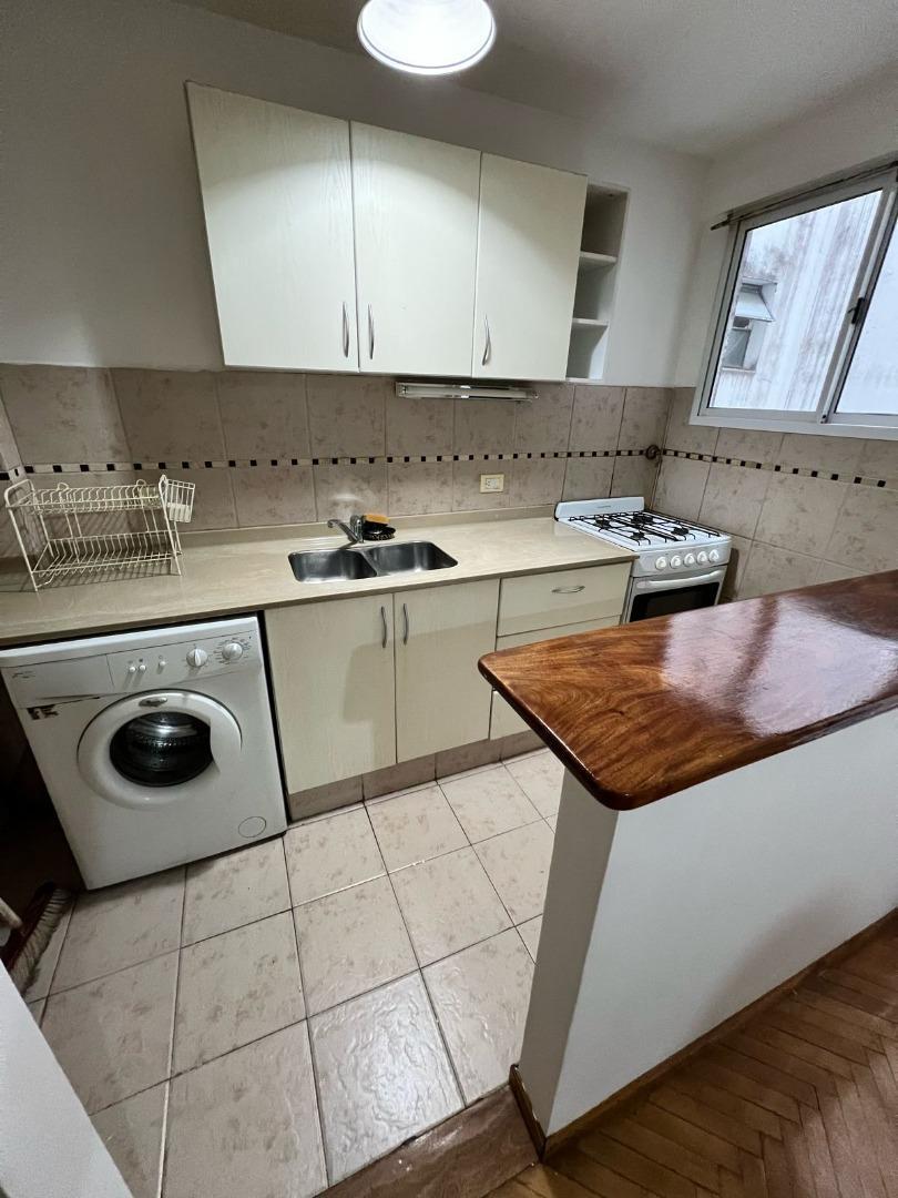 Excelente 2 ambientes muy bien ubicado