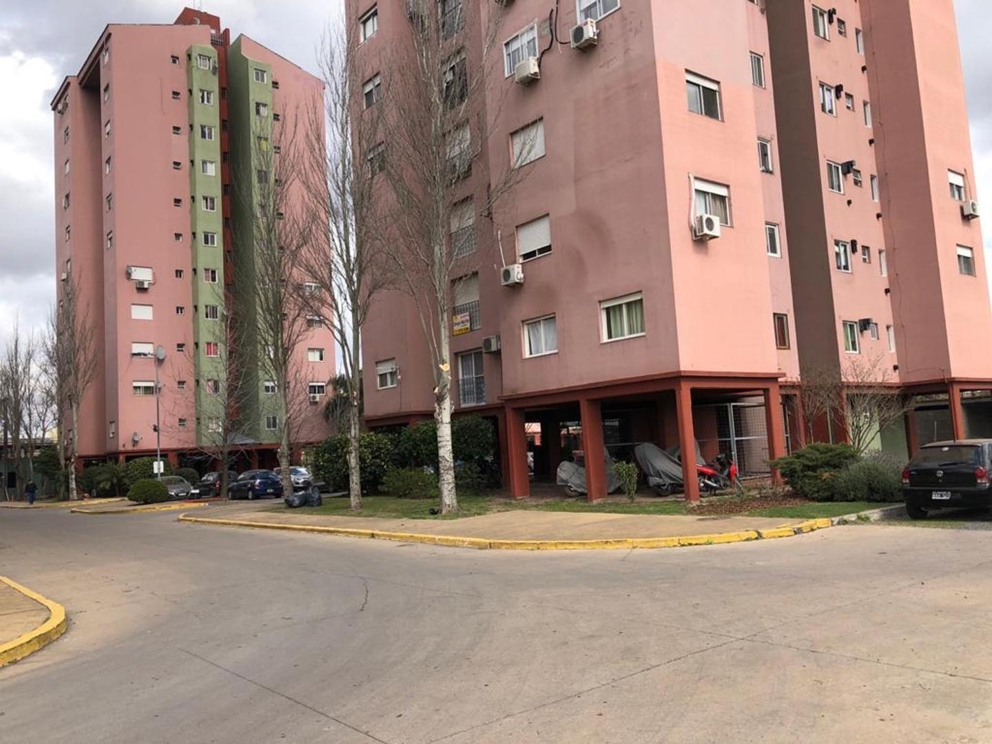 Bº Los Alamos Av. Crisólogo Larralde 2250 5 1648 2200 , Piso 7