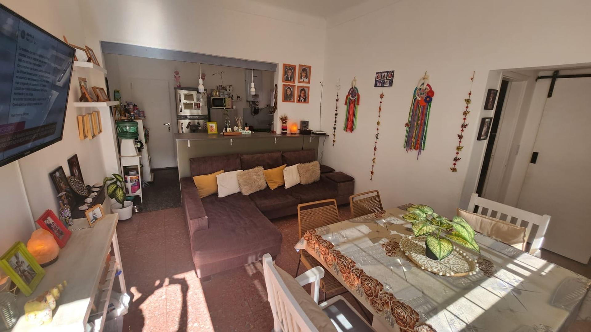 Casa 3 ambientes con 1 baño