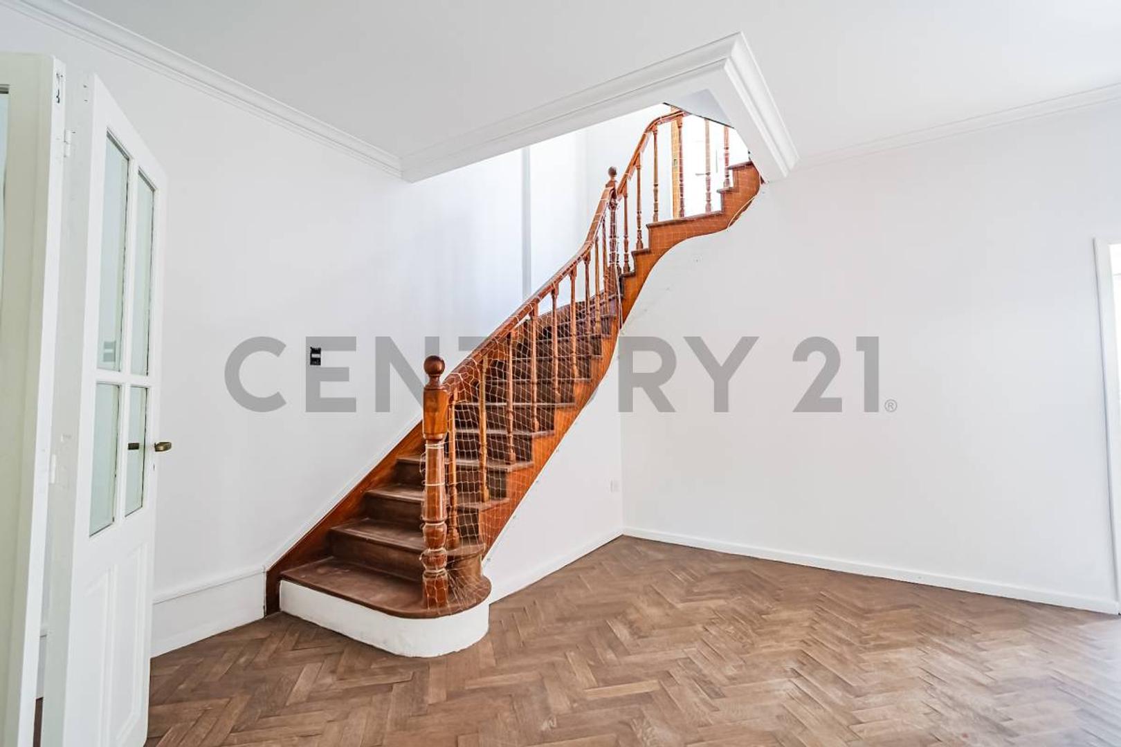 VENTA PH 6 AMBIENTES A METROS DEL RIO! VICENTE LOPEZ