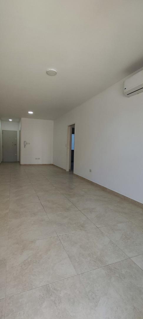 Departamento en Alquiler en Quilmes, $ 800.000