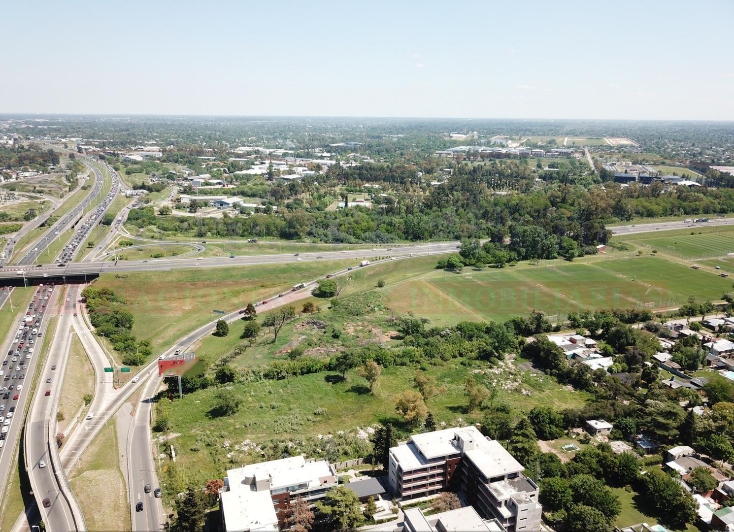 FRACCIÓN DE 14.600 M² EN AU. ACCESO OESTE Y AU. BUEN AYRE